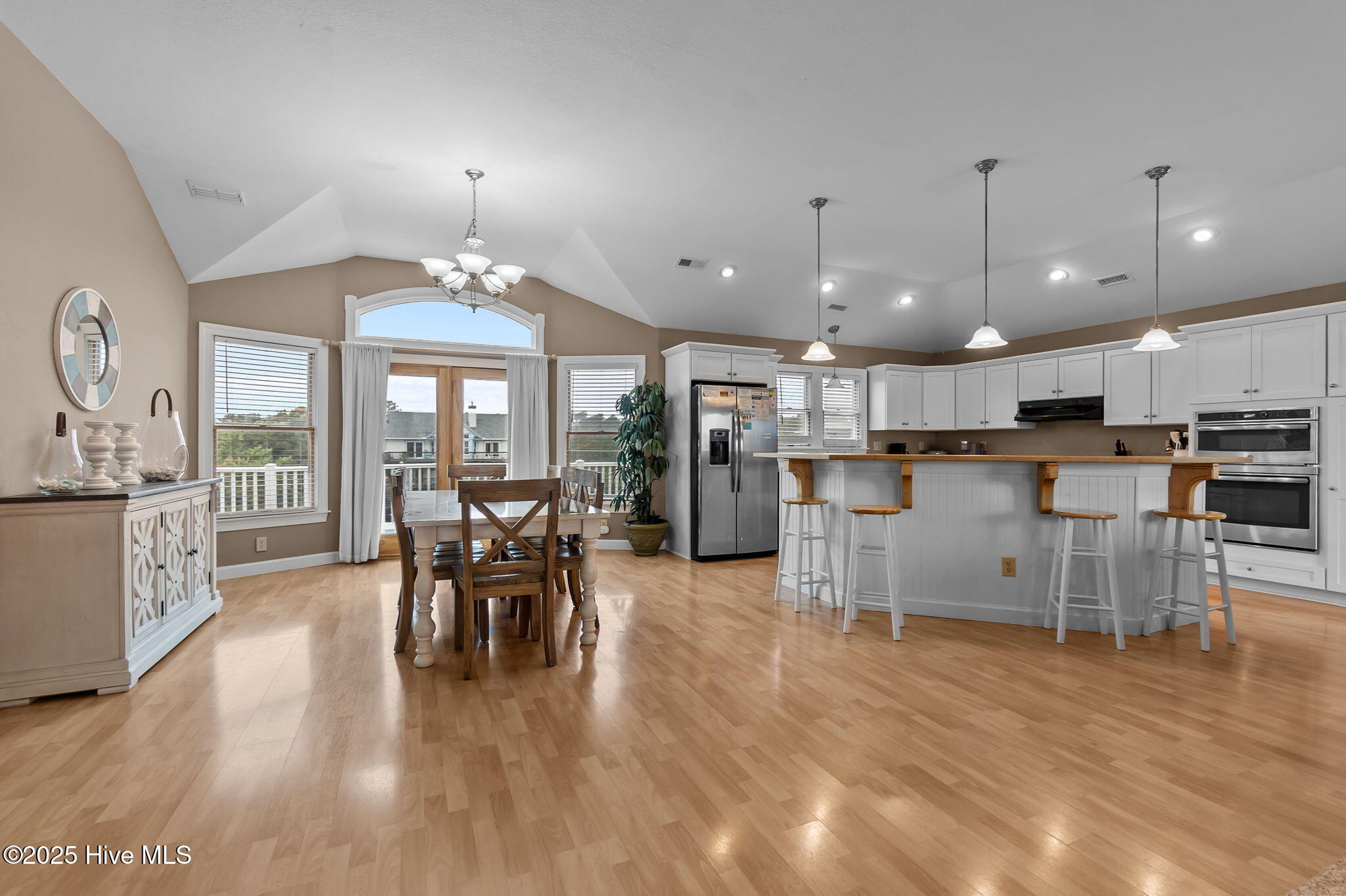 Corolla, North Carolina, 27927, United States, 6 Bedrooms Bedrooms, ,6 BathroomsBathrooms,Residential,Pending,1945084