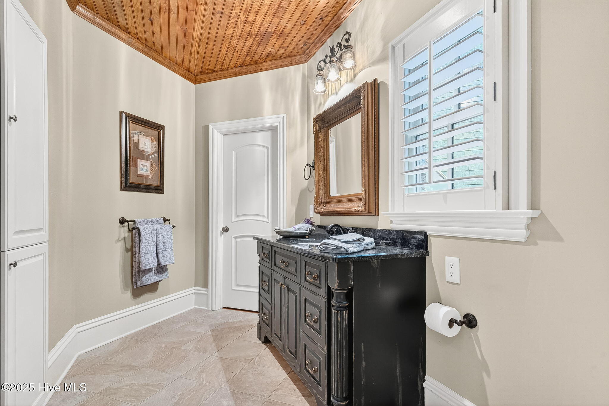 Goldsboro, North Carolina, 27534, United States, 4 Bedrooms Bedrooms, ,5 BathroomsBathrooms,Residential,Active,1877860