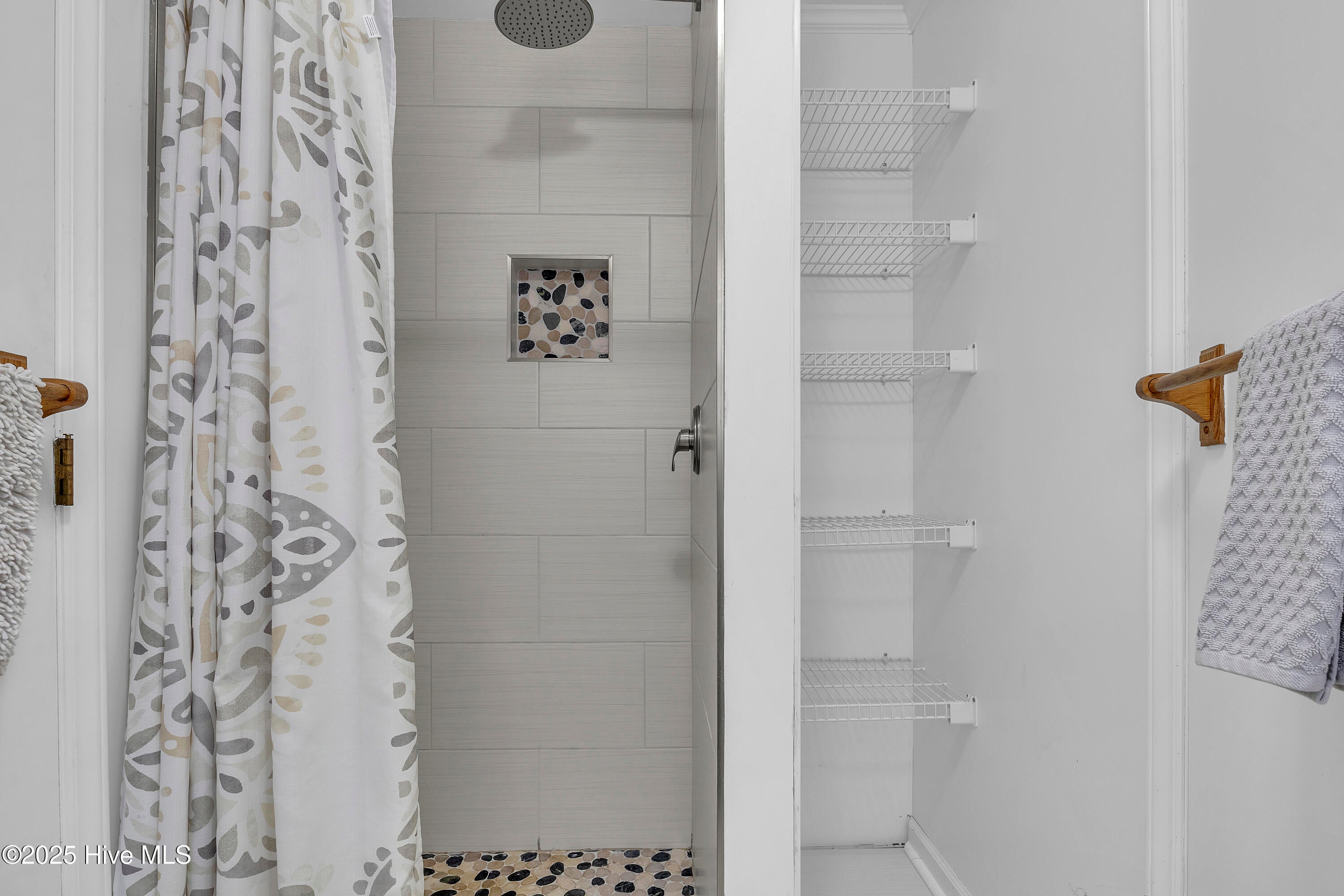 Holden Beach, North Carolina, 28462, United States, ,2 BathroomsBathrooms,Residential,Active,1820402