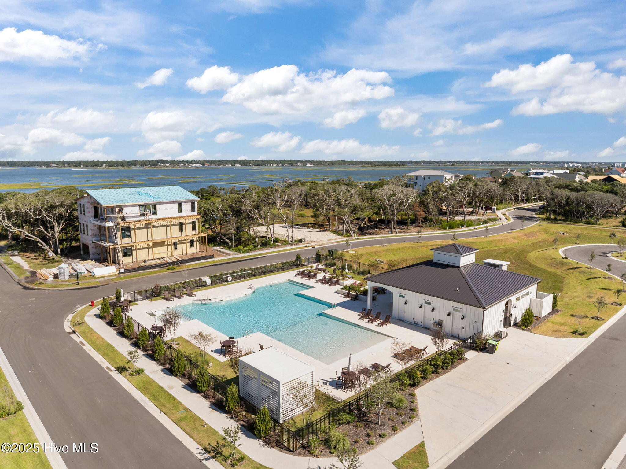 Surf City, North Carolina, 28445, United States, 6 Bedrooms Bedrooms, ,5 BathroomsBathrooms,Residential,Active,1951794