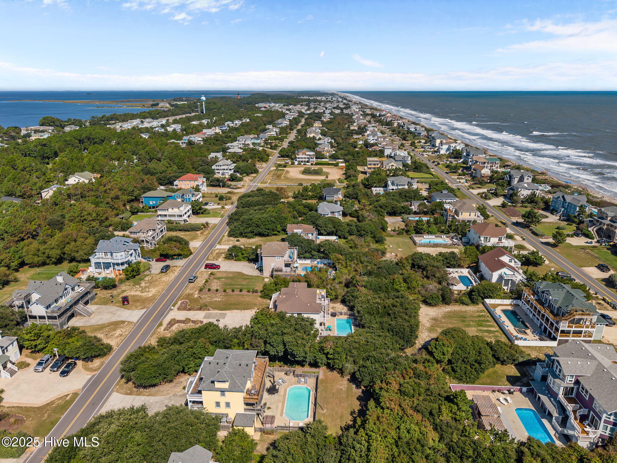 Corolla, North Carolina, 27927, United States, 6 Bedrooms Bedrooms, ,6 BathroomsBathrooms,Residential,Pending,1945084