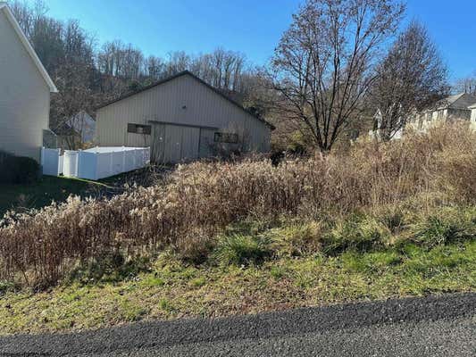 201 ALAMOSA CT, MORGANTOWN, WV 26508, photo 3 of 4