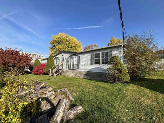 237 BEECH AVE, BELINGTON, WV 26250 - Image 1