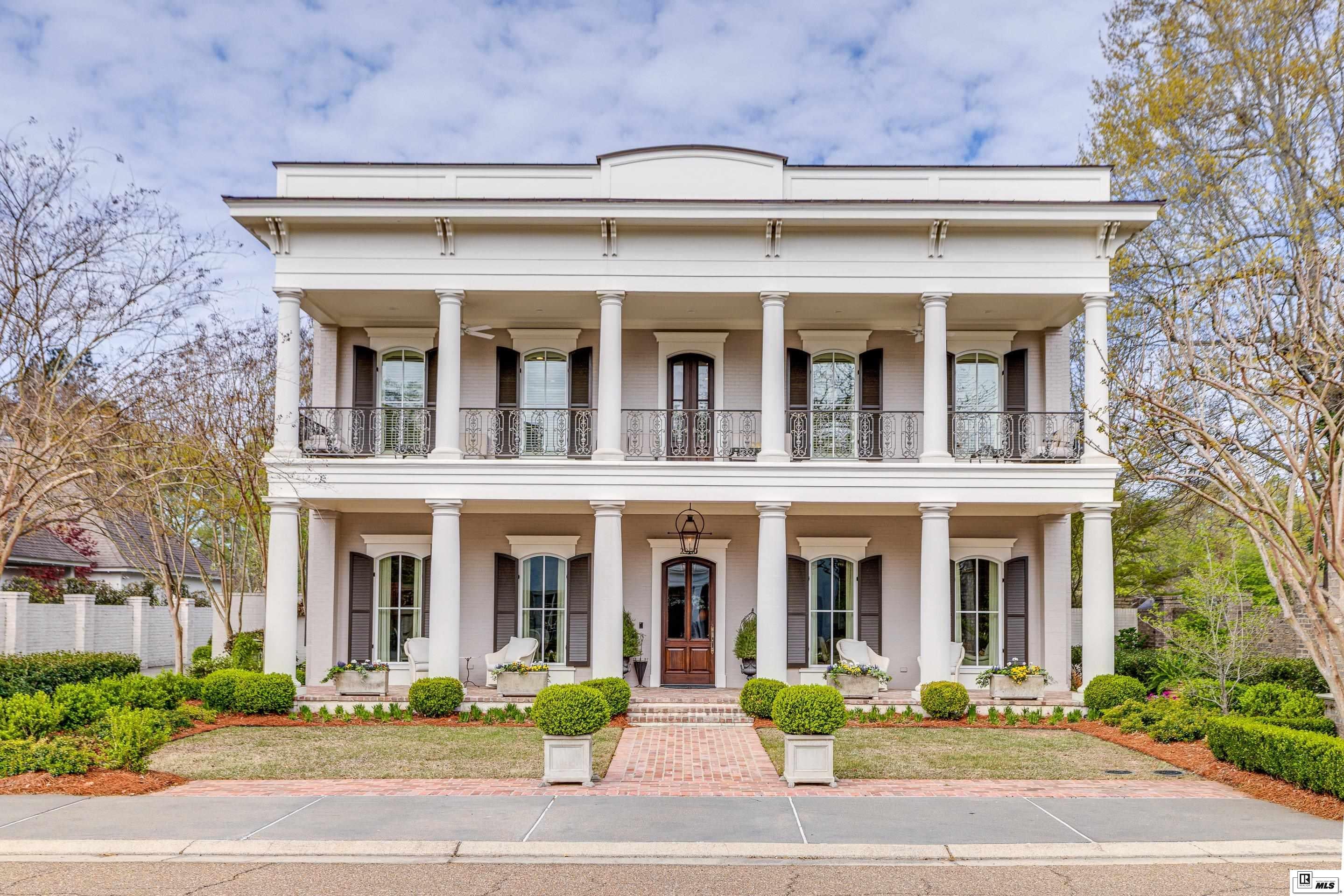 2900 Pargoud Blvd, Monroe, LA, 71201, USA, 3 Bedrooms Bedrooms, ,4 BathroomsBathrooms,Residential,Pending,2900 Pargoud Blvd,219569