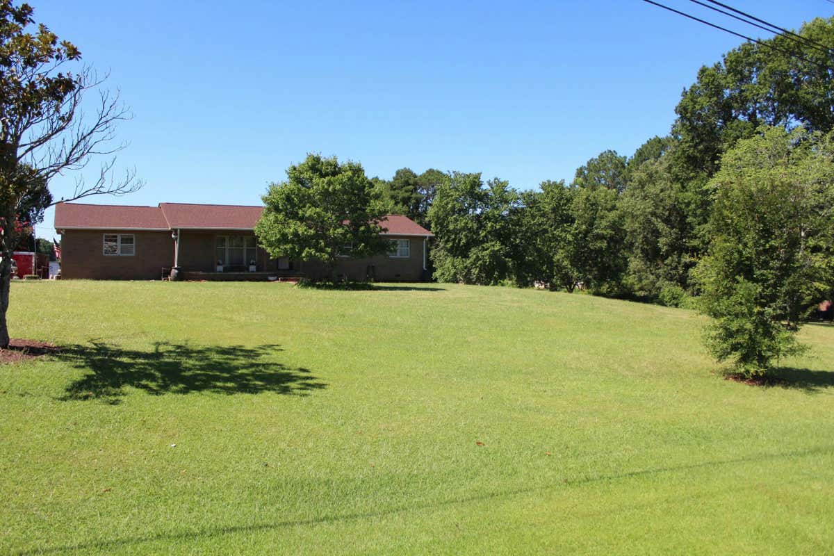 299 CEDAR ST, HICKORY FLAT, MS 38633, photo 1 of 40