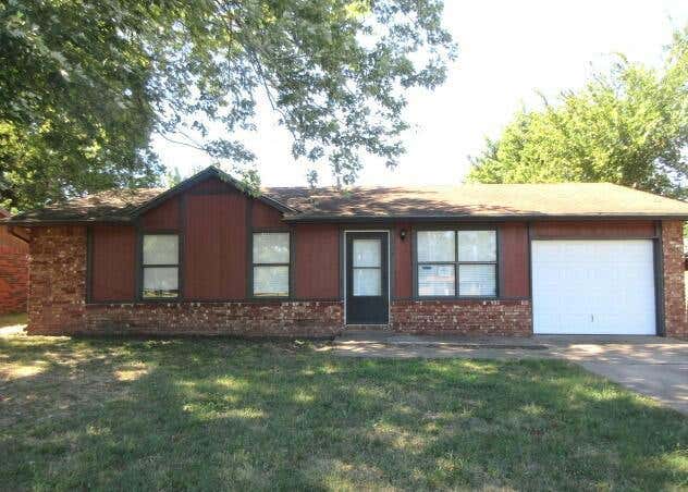 303 S CENTRAL AVE, AFTON, OK 74331, photo 1 of 14