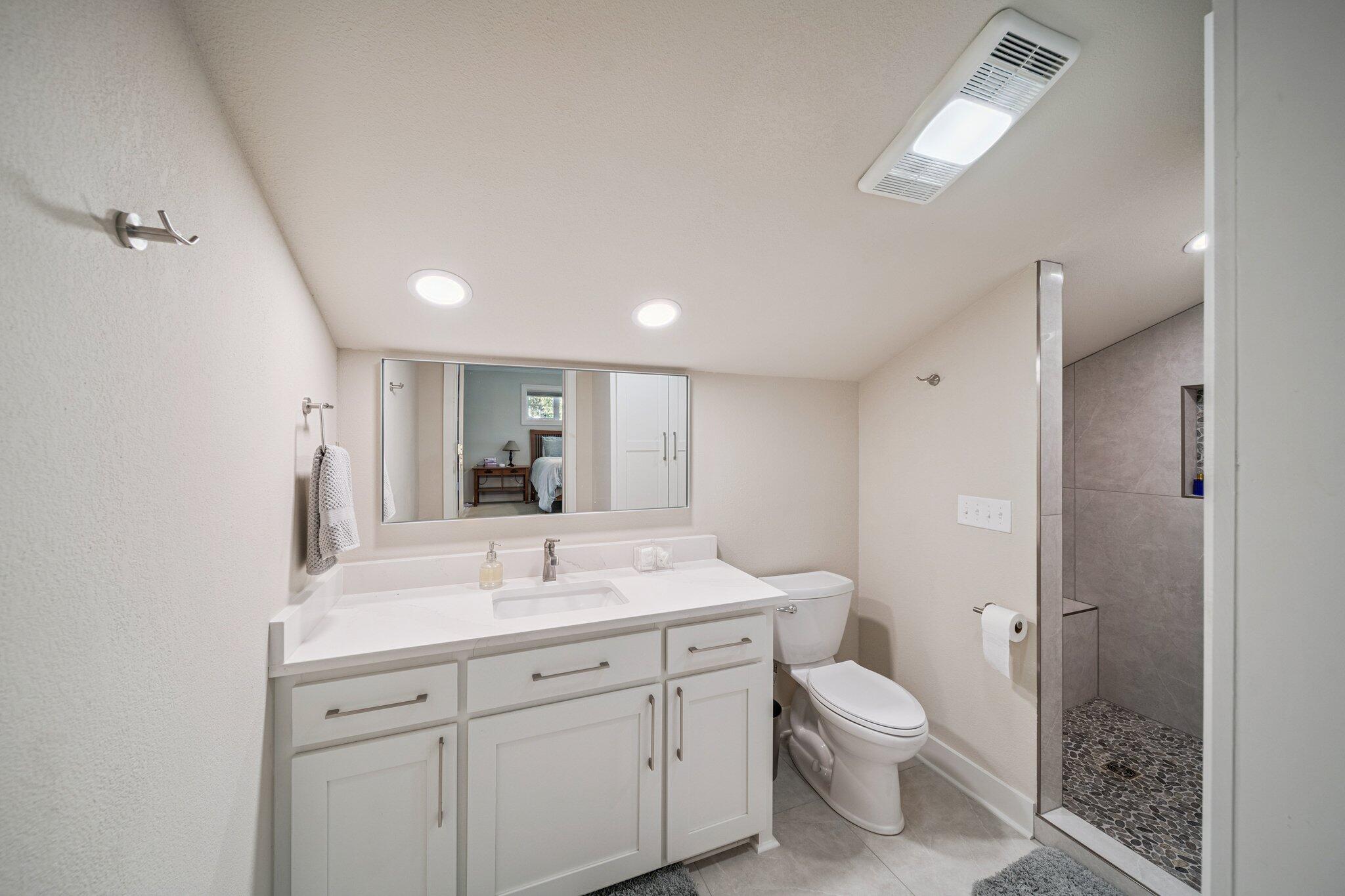 Afton, Oklahoma, 74331, United States, 3 Bedrooms Bedrooms, ,4 BathroomsBathrooms,Residential,Active,1993969