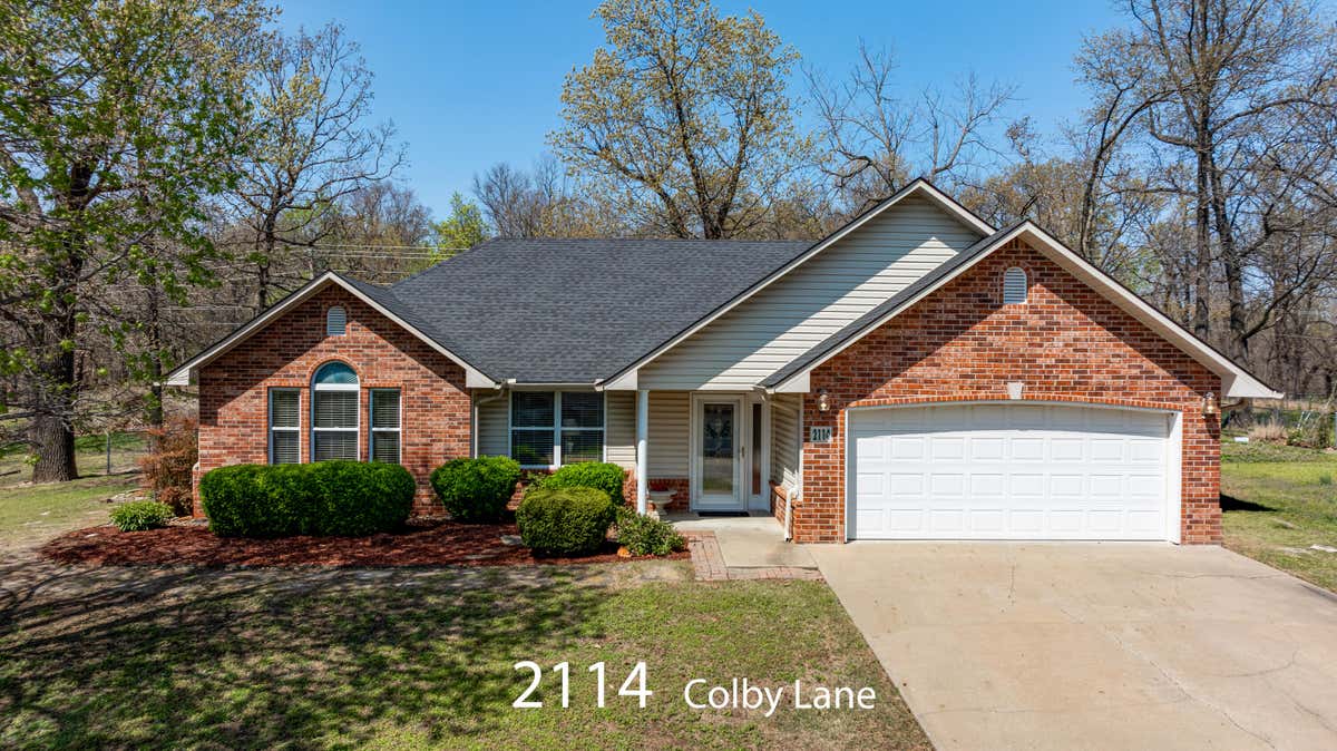 2114 COLBY LN  