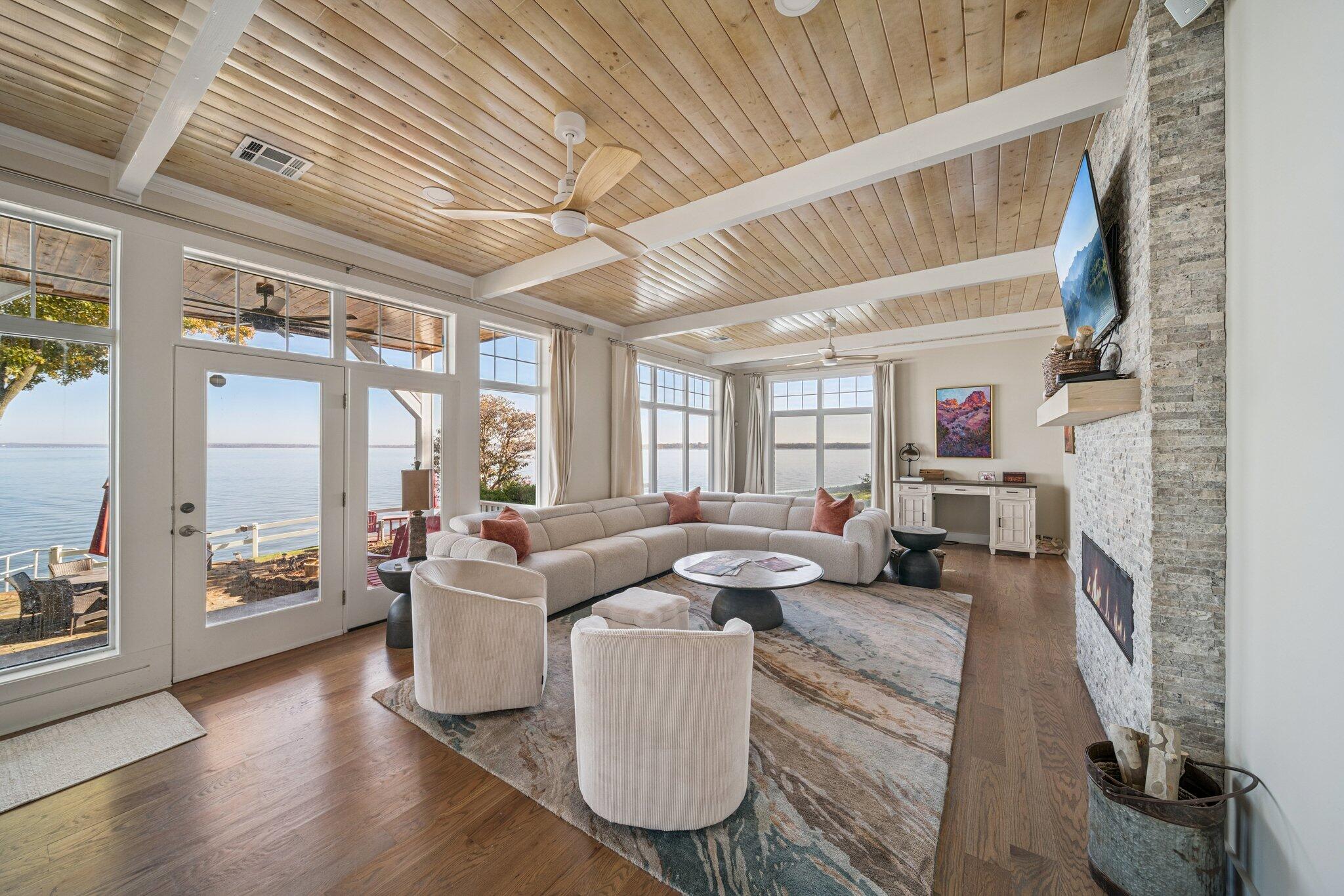 Afton, Oklahoma, 74331, United States, 3 Bedrooms Bedrooms, ,4 BathroomsBathrooms,Residential,Active,1993969