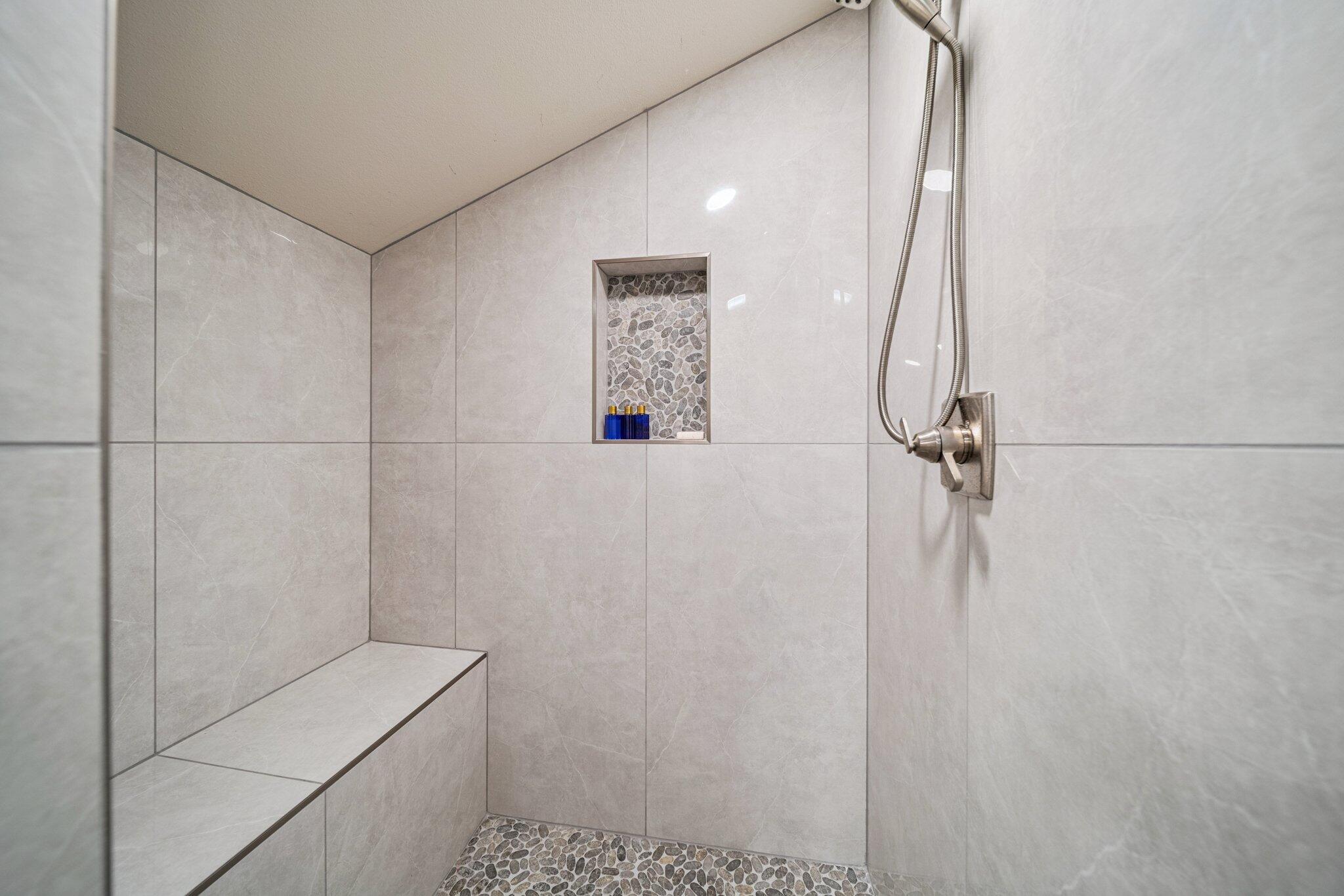 Afton, Oklahoma, 74331, United States, 3 Bedrooms Bedrooms, ,4 BathroomsBathrooms,Residential,Active,1993969