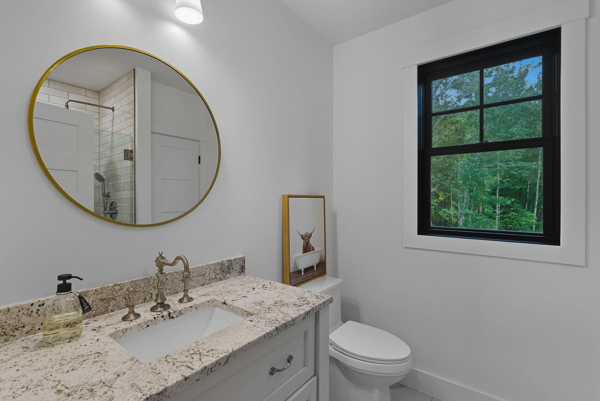 Hollis, New Hampshire, 03049, United States, 4 Bedrooms Bedrooms, ,3 BathroomsBathrooms,Residential,Active,1945249