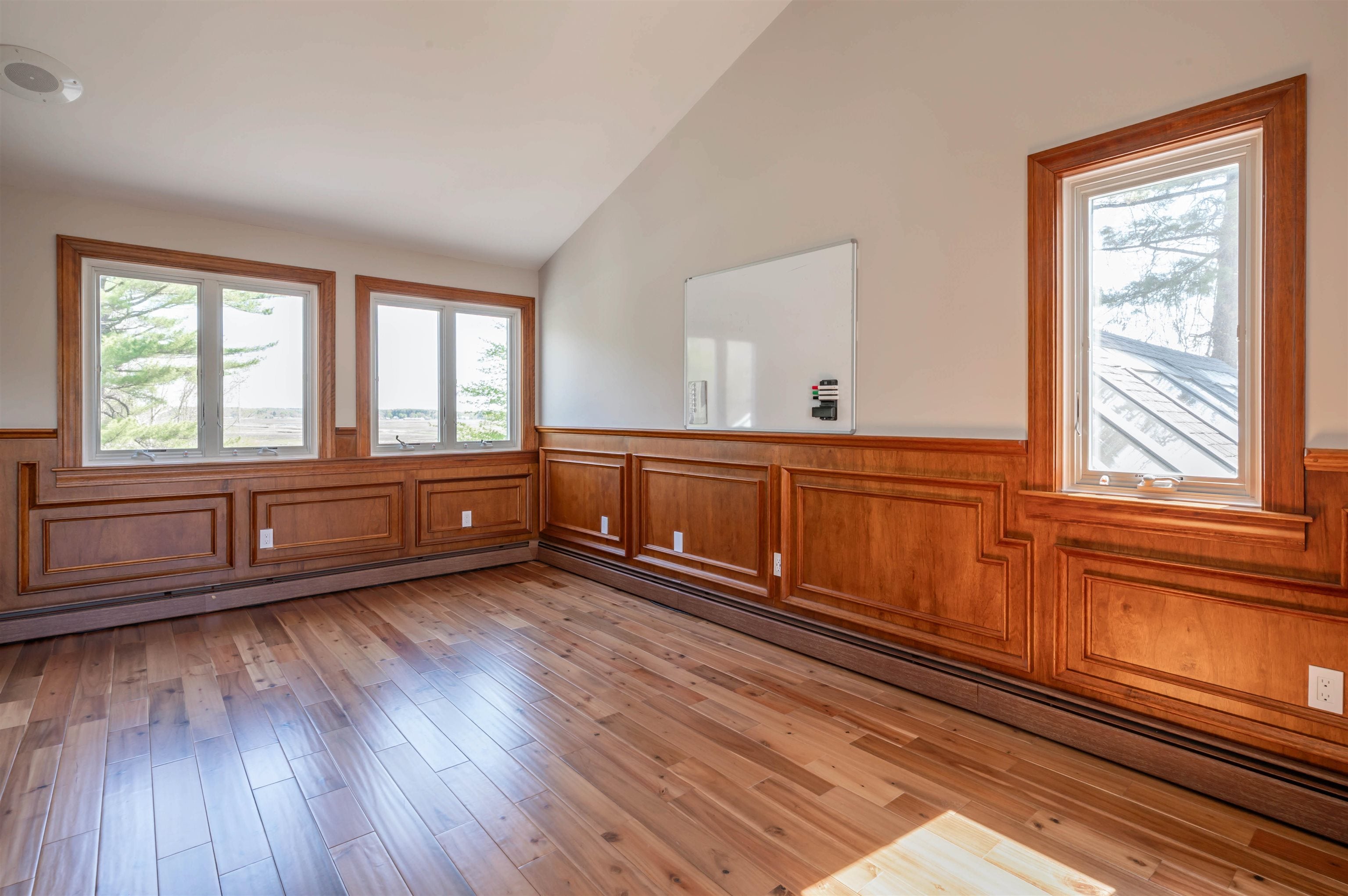 Hampton Falls, New Hampshire, 03844, United States, 7 Bedrooms Bedrooms, ,7 BathroomsBathrooms,Residential,Active,1820328