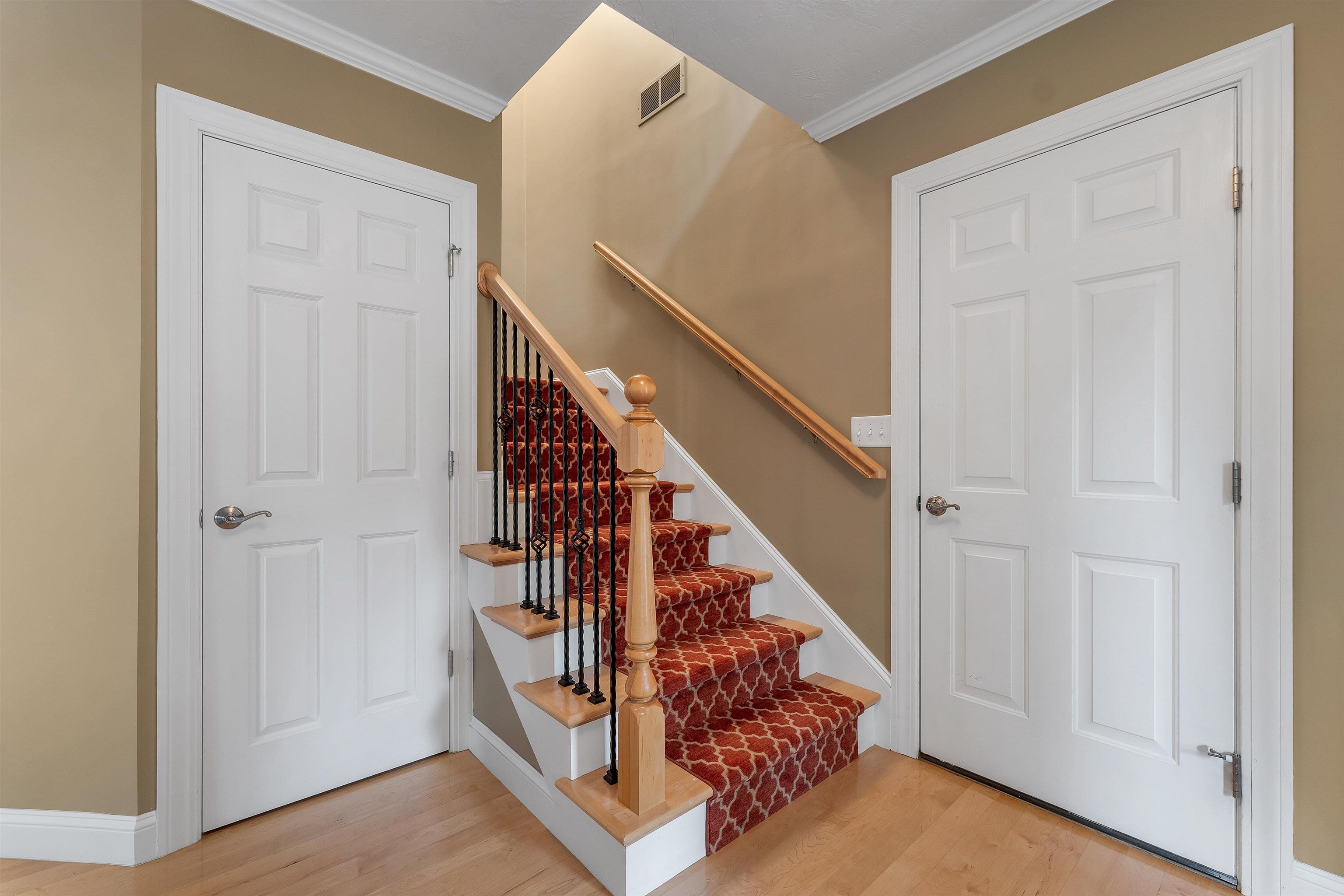 Laconia, New Hampshire, 03246, United States, 5 Bedrooms Bedrooms, ,4 BathroomsBathrooms,Residential,Active,1964500