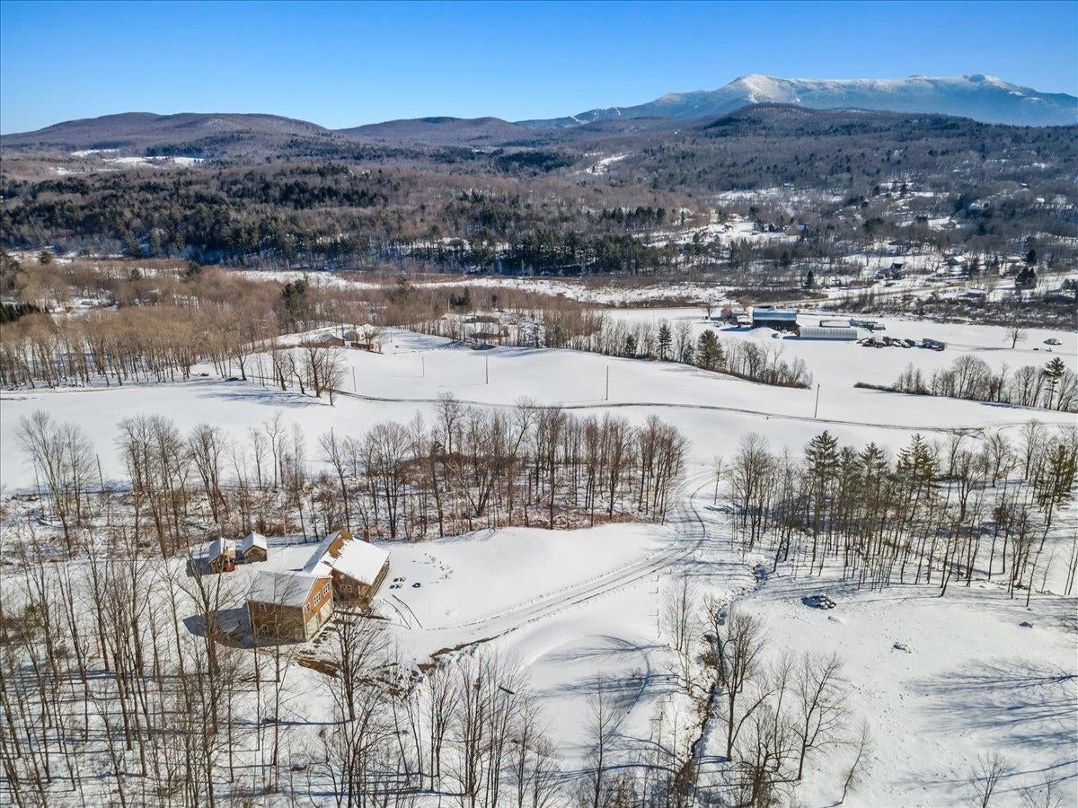 Underhill, Vermont, 05489, United States, ,3 BathroomsBathrooms,Residential,Pending,1702625