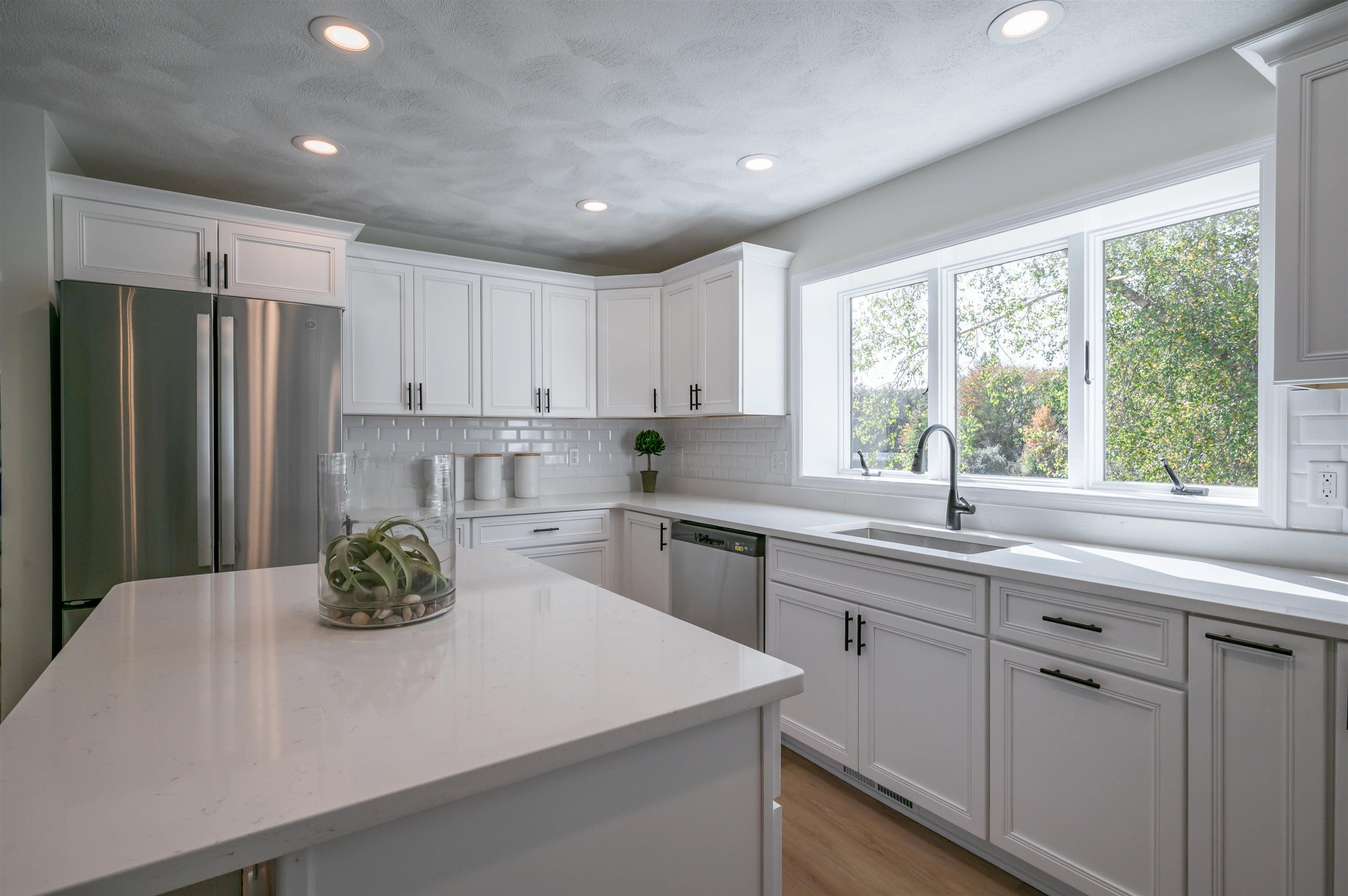 Salem, New Hampshire, 03079, United States, 4 Bedrooms Bedrooms, ,4 BathroomsBathrooms,Residential,Active,1953671