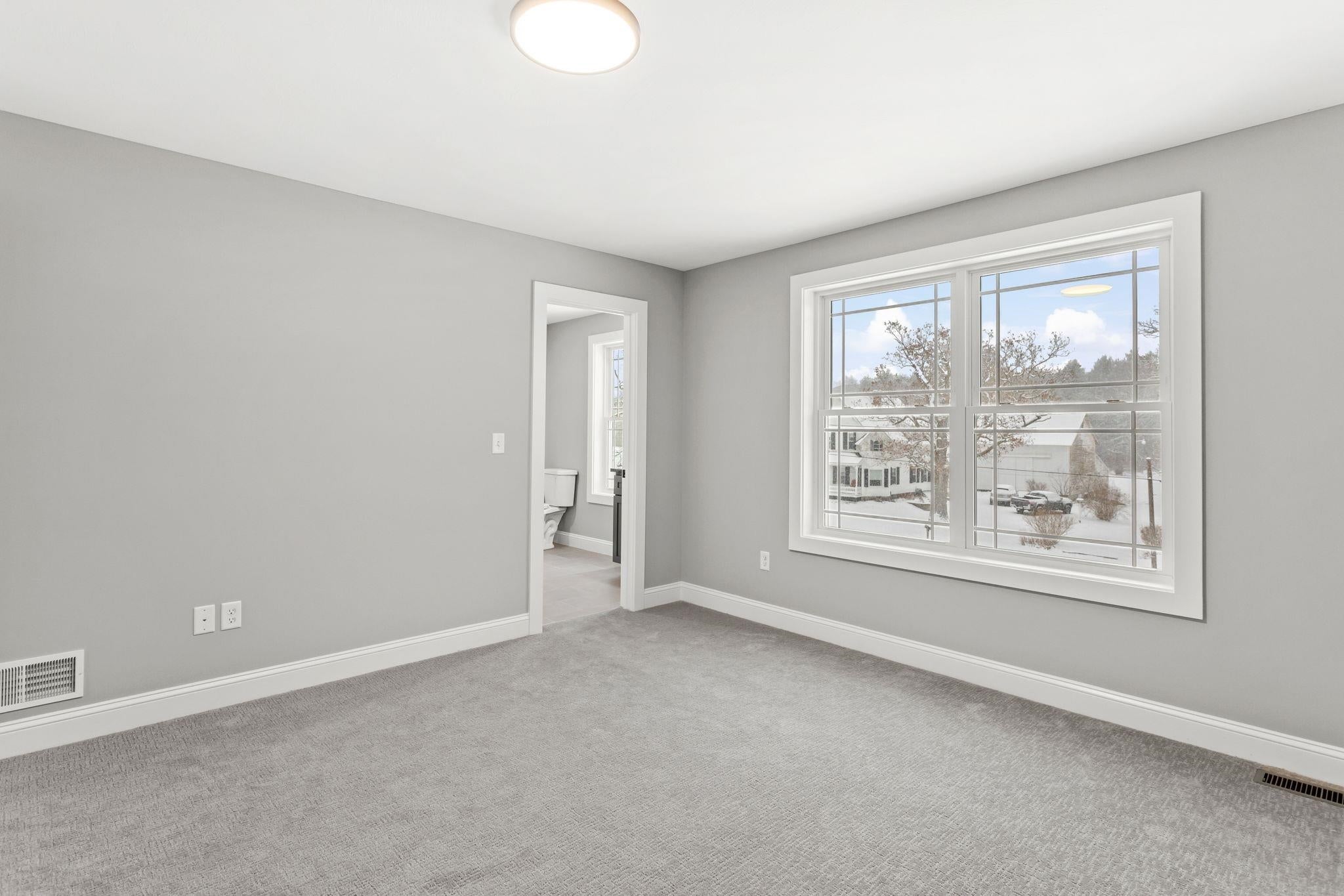 Auburn, New Hampshire, 03032, United States, 4 Bedrooms Bedrooms, ,4 BathroomsBathrooms,Residential,Active,2001063