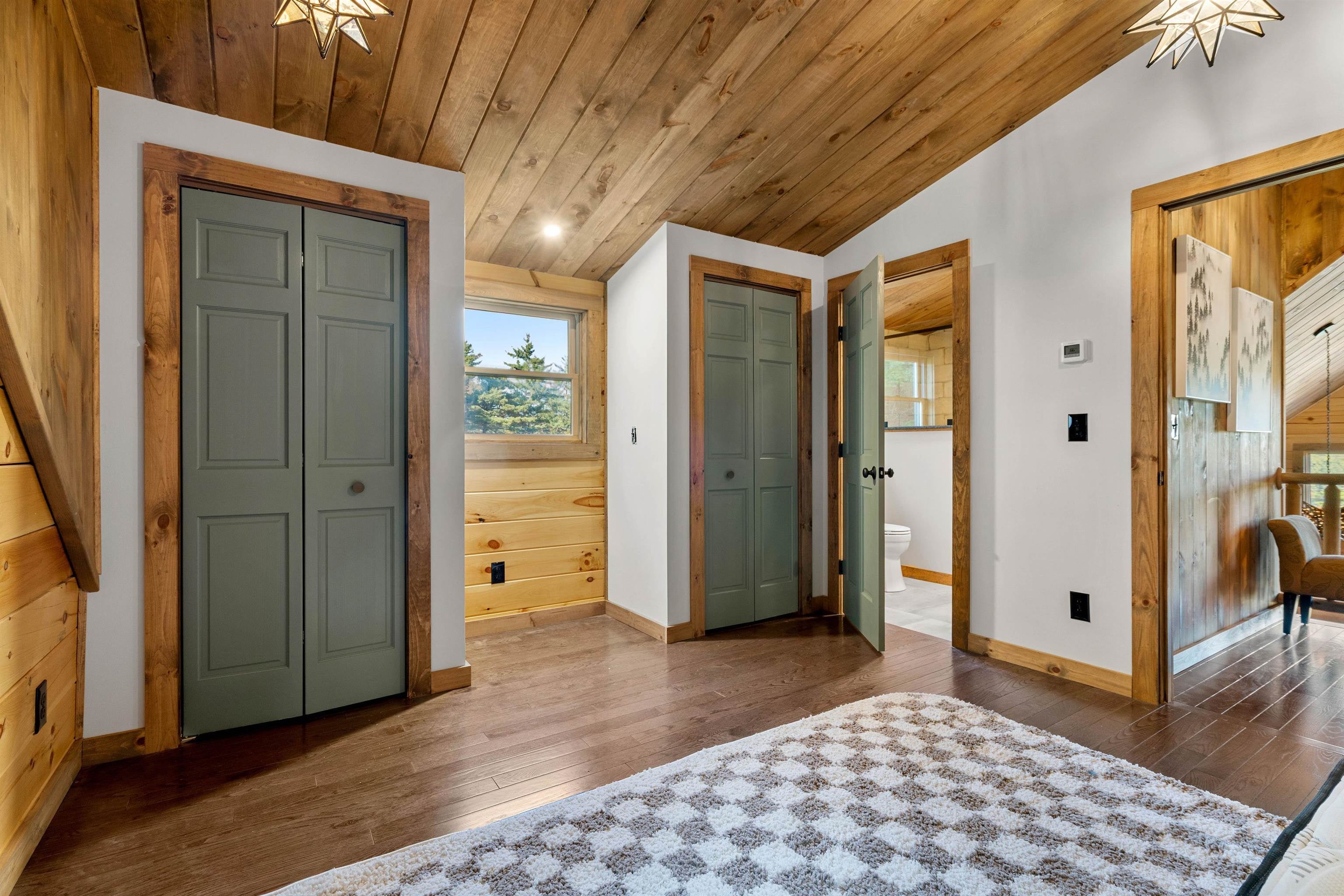 Bridgton, Maine, 04009, United States, 4 Bedrooms Bedrooms, ,2 BathroomsBathrooms,Residential,Active,1960142