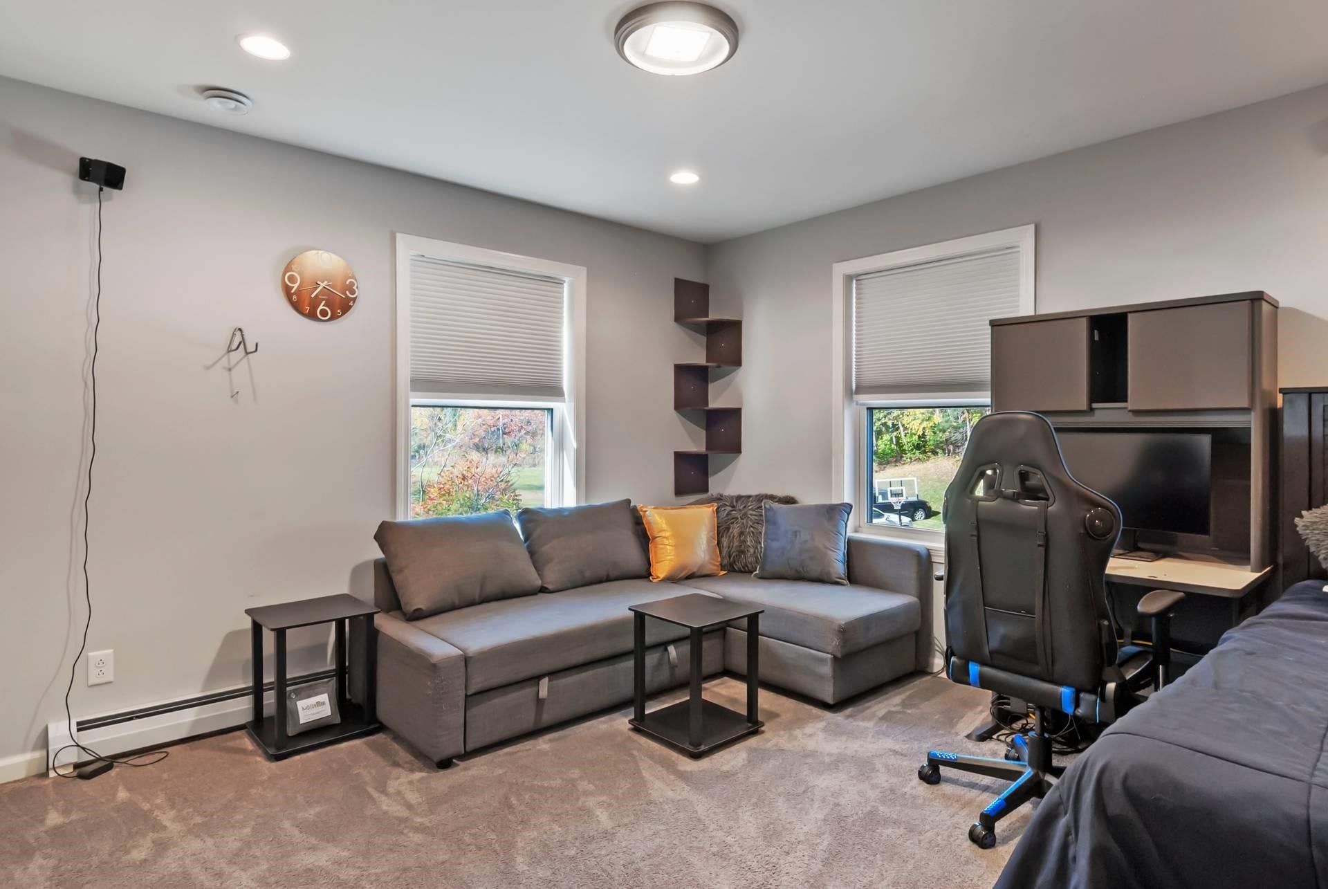 Plainfield, New Hampshire, 03781, United States, 4 Bedrooms Bedrooms, ,4 BathroomsBathrooms,Residential,Active,1966018