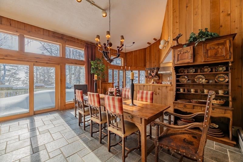 Peru, Vermont, 05152, United States, 5 Bedrooms Bedrooms, ,5 BathroomsBathrooms,Residential,Active,2014570