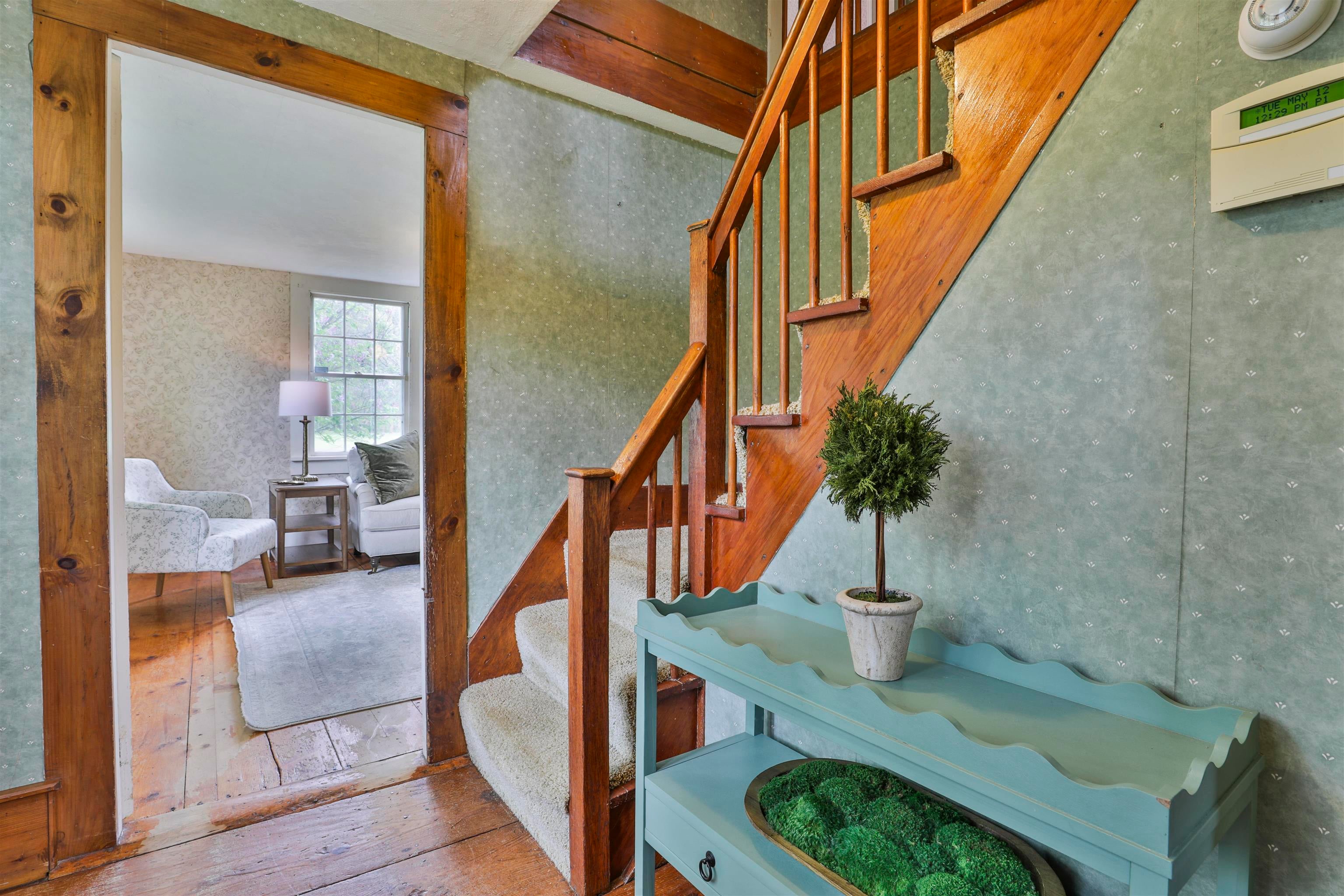 Derry, New Hampshire, 03038, United States, 3 Bedrooms Bedrooms, ,2 BathroomsBathrooms,Residential,Pending,2045748