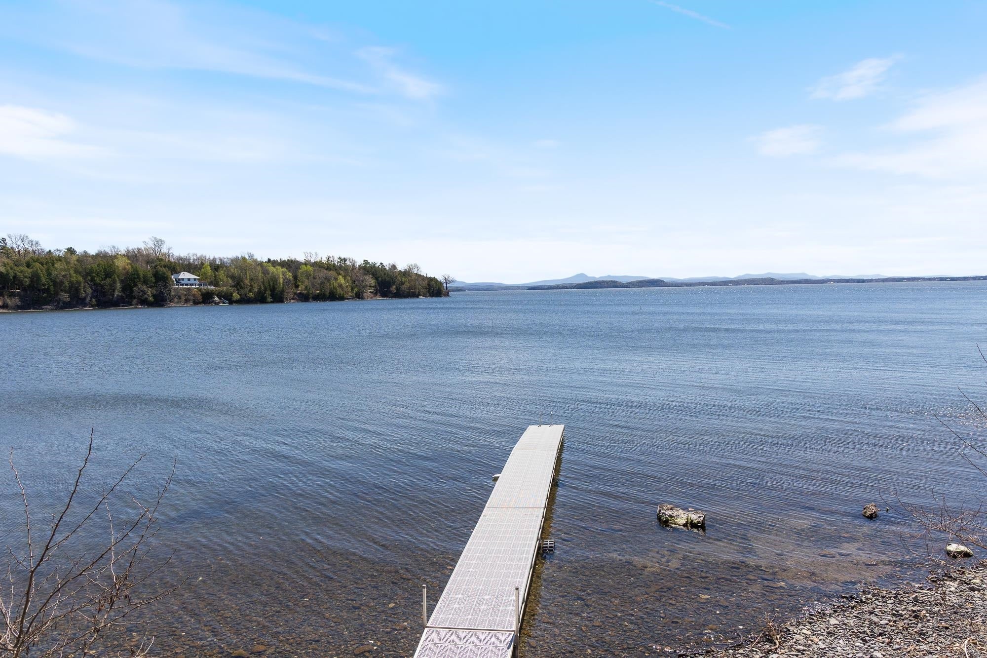 South Hero, Vermont, 05486, United States, 3 Bedrooms Bedrooms, ,5 BathroomsBathrooms,Residential,Active,2045566