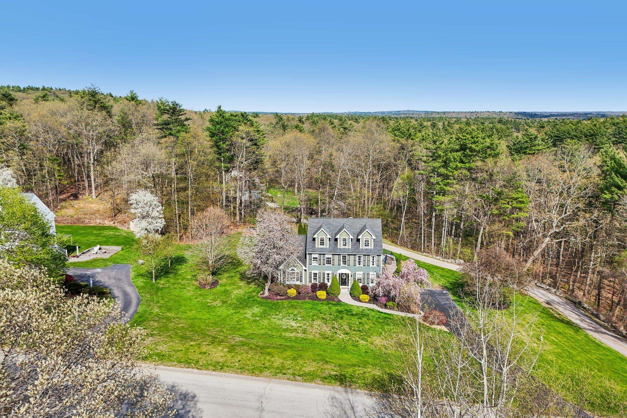 Windham, New Hampshire, 03087, United States, 4 Bedrooms Bedrooms, ,3 BathroomsBathrooms,Residential,Active,2044185