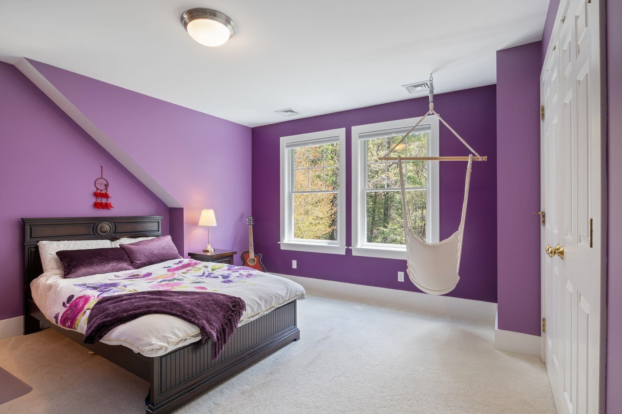 Stratham, New Hampshire, 03885, United States, 4 Bedrooms Bedrooms, ,4 BathroomsBathrooms,Residential,Active,2045550