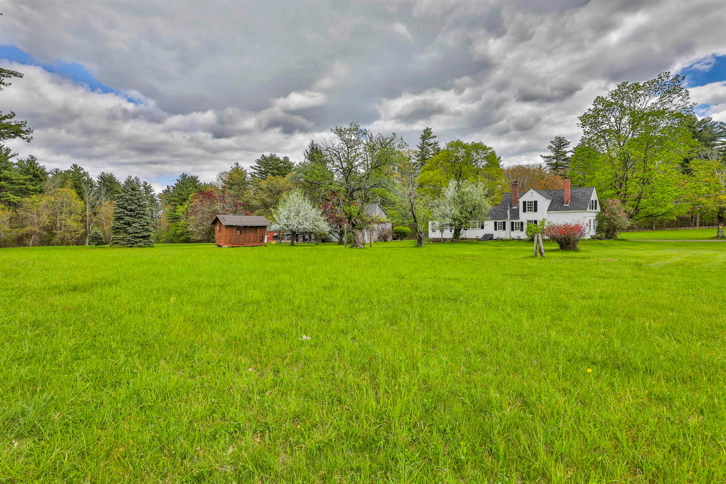Derry, New Hampshire, 03038, United States, 3 Bedrooms Bedrooms, ,2 BathroomsBathrooms,Residential,Pending,2045748