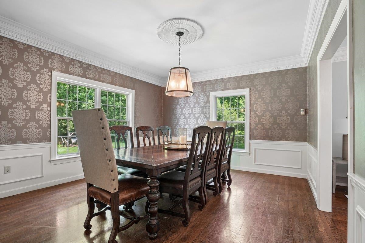 Bedford, New Hampshire, 03110, United States, 5 Bedrooms Bedrooms, ,6 BathroomsBathrooms,Residential,Pending,2051967
