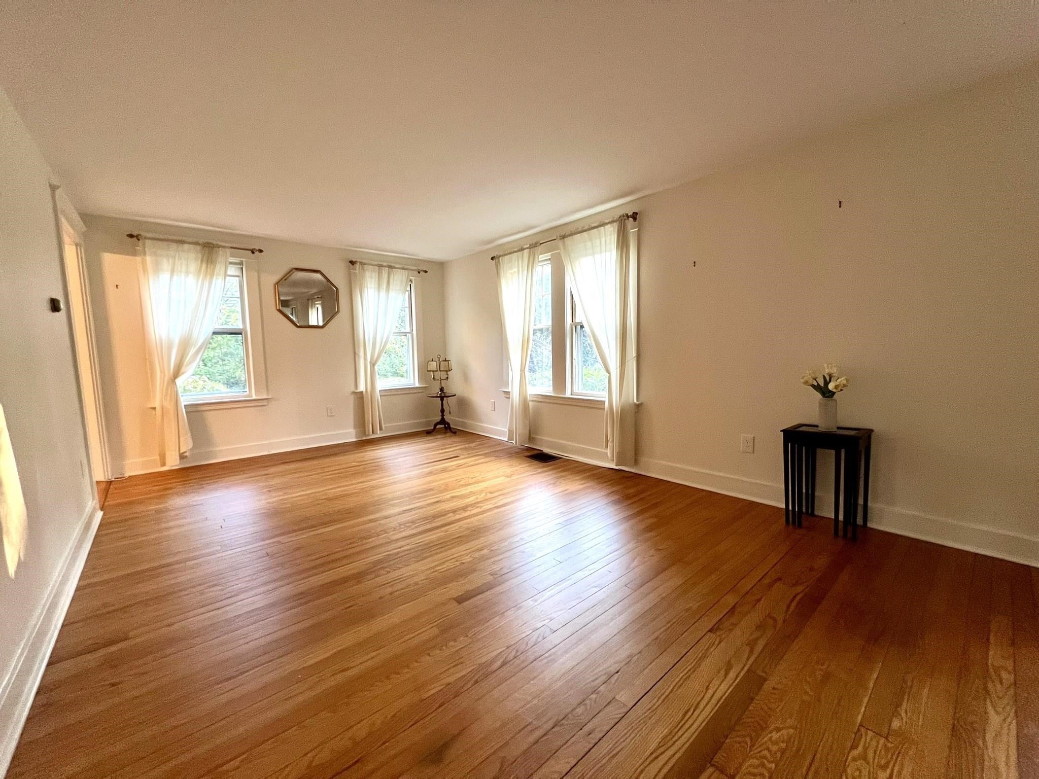 New Castle, New Hampshire, 03854, United States, 2 Bedrooms Bedrooms, ,2 BathroomsBathrooms,Residential,Active,1969685