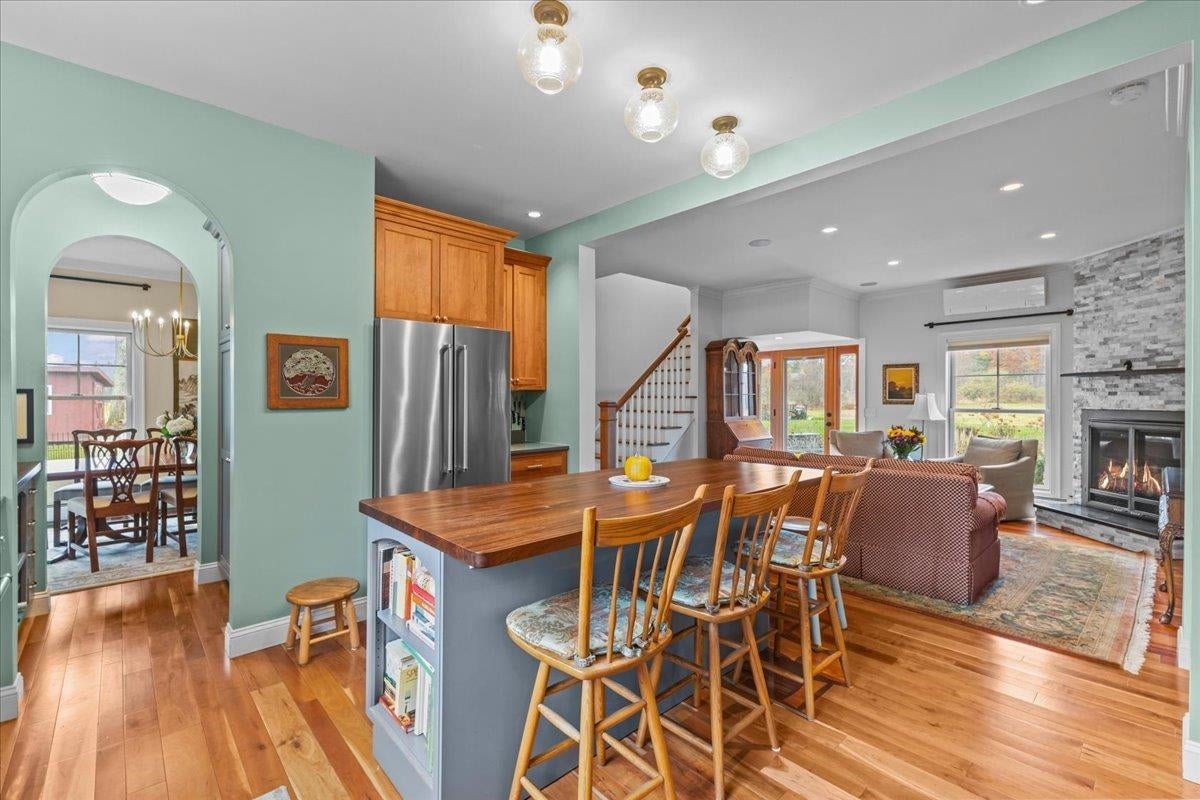 Essex, Vermont, 05452, United States, 4 Bedrooms Bedrooms, ,3 BathroomsBathrooms,Residential,Active,1973542