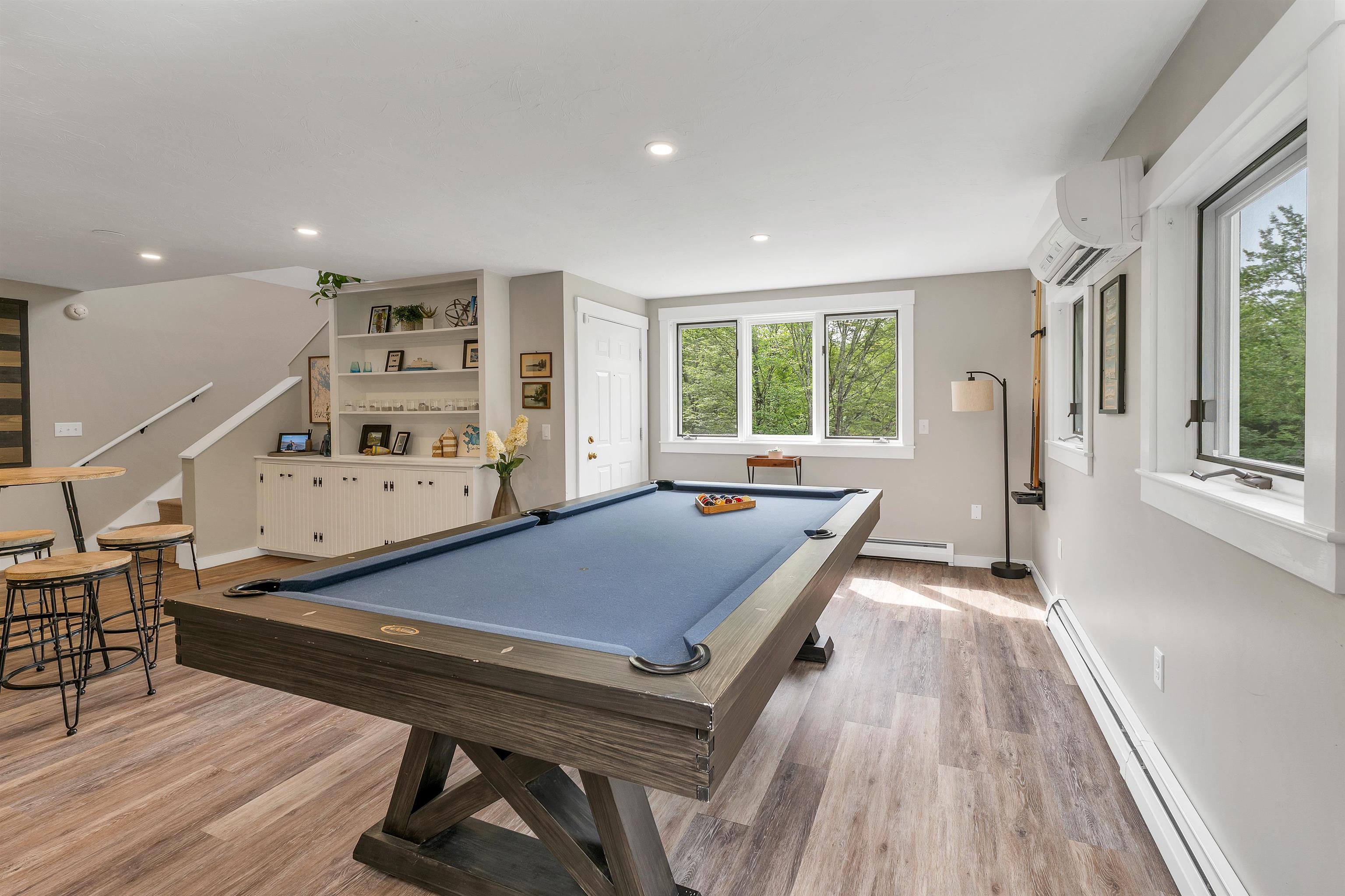 Meredith, New Hampshire, 03253, United States, 4 Bedrooms Bedrooms, ,5 BathroomsBathrooms,Residential,Pending,2045598