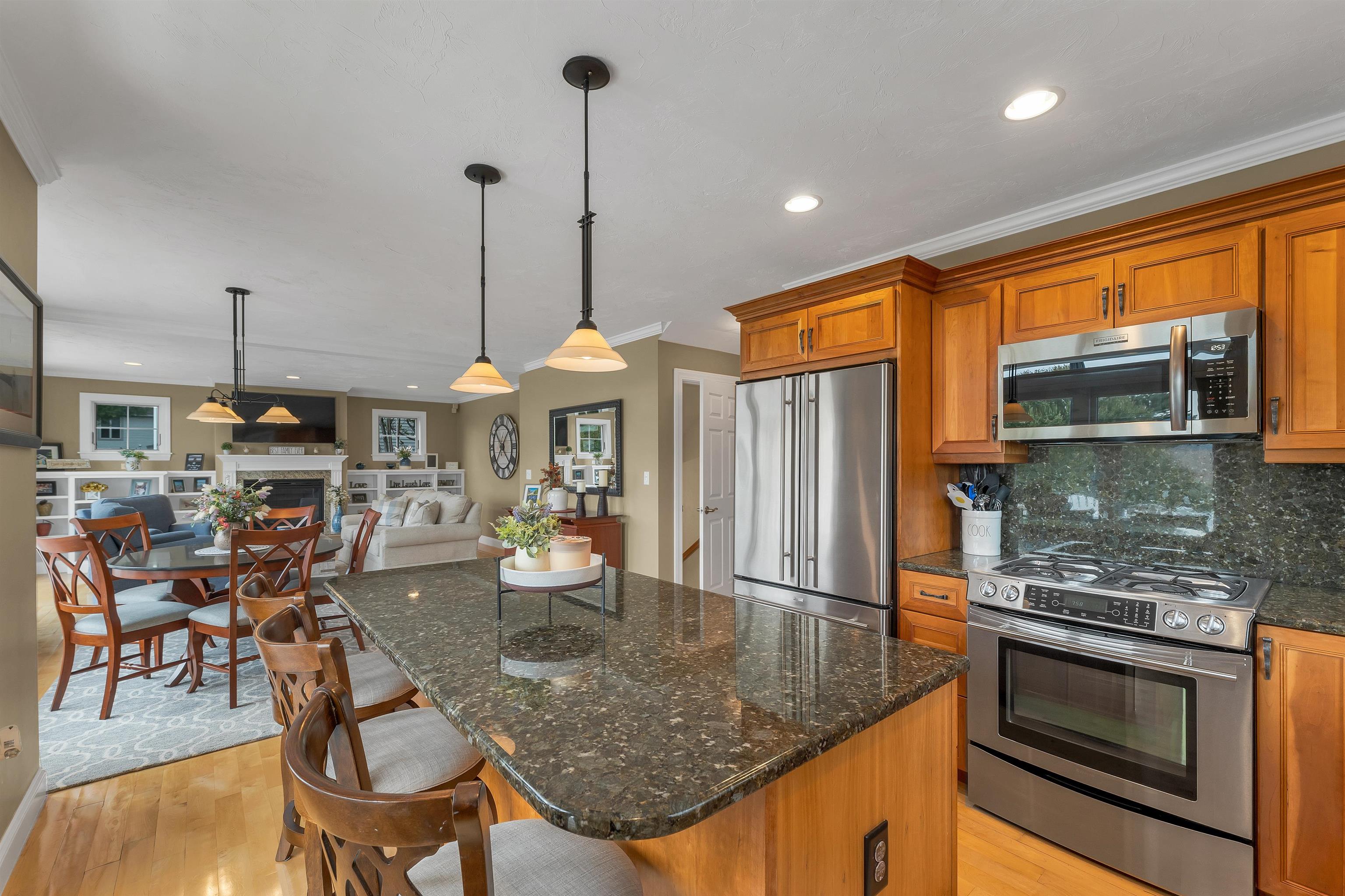 Laconia, New Hampshire, 03246, United States, 5 Bedrooms Bedrooms, ,4 BathroomsBathrooms,Residential,Active,1964500