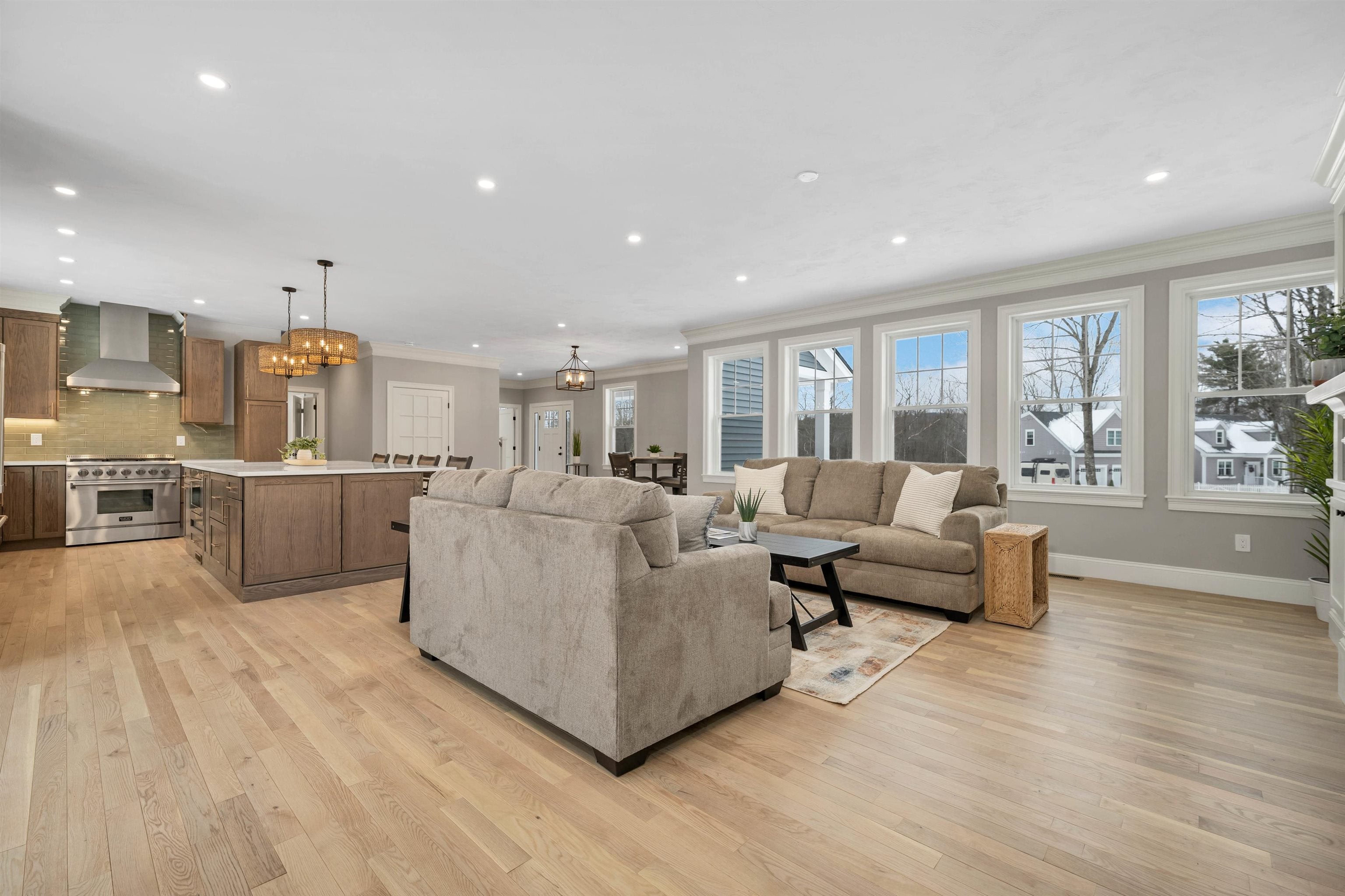 Meredith, New Hampshire, 03253, United States, 4 Bedrooms Bedrooms, ,5 BathroomsBathrooms,Residential,Active,1970998