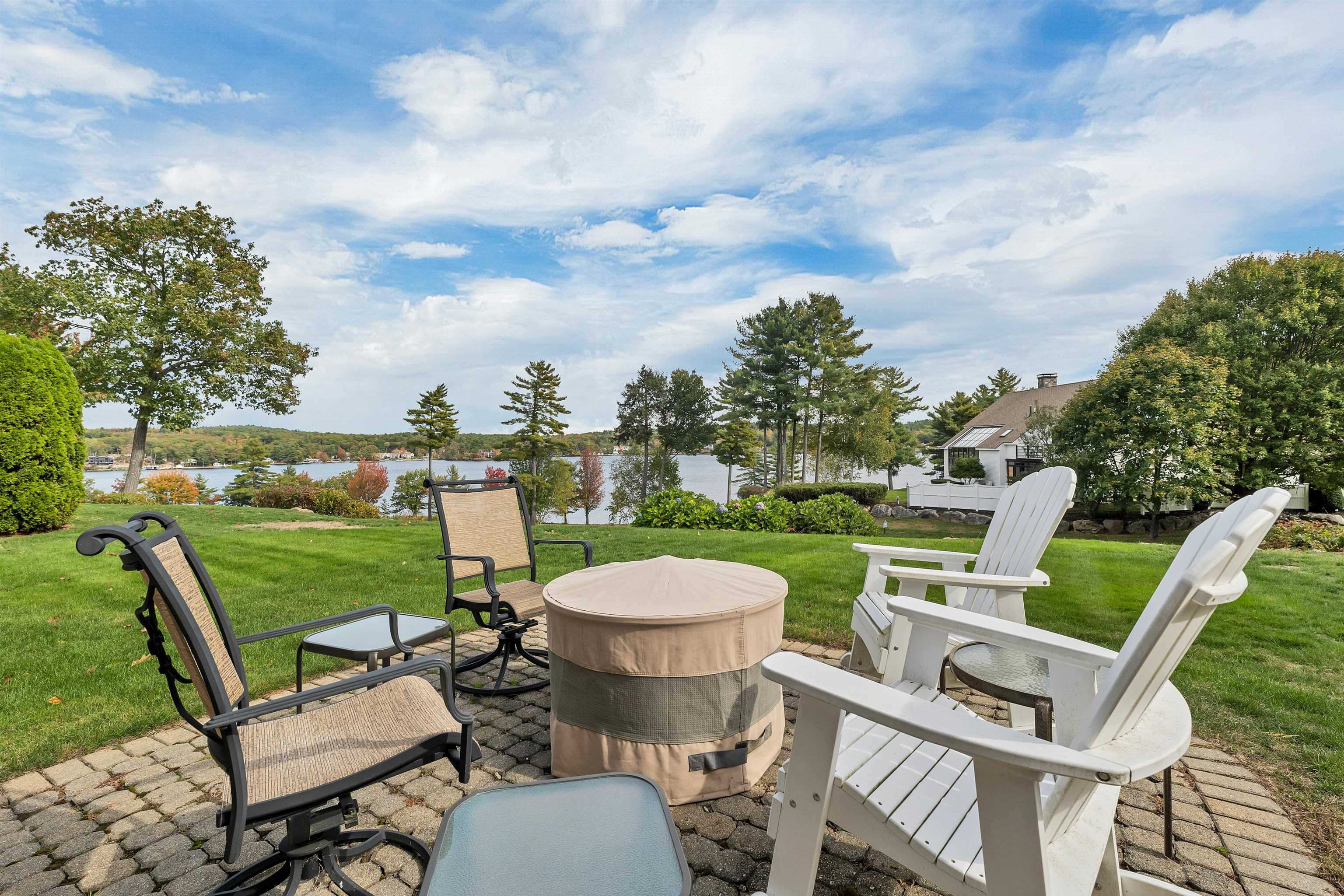 Laconia, New Hampshire, 03246, United States, 5 Bedrooms Bedrooms, ,4 BathroomsBathrooms,Residential,Active,1964500