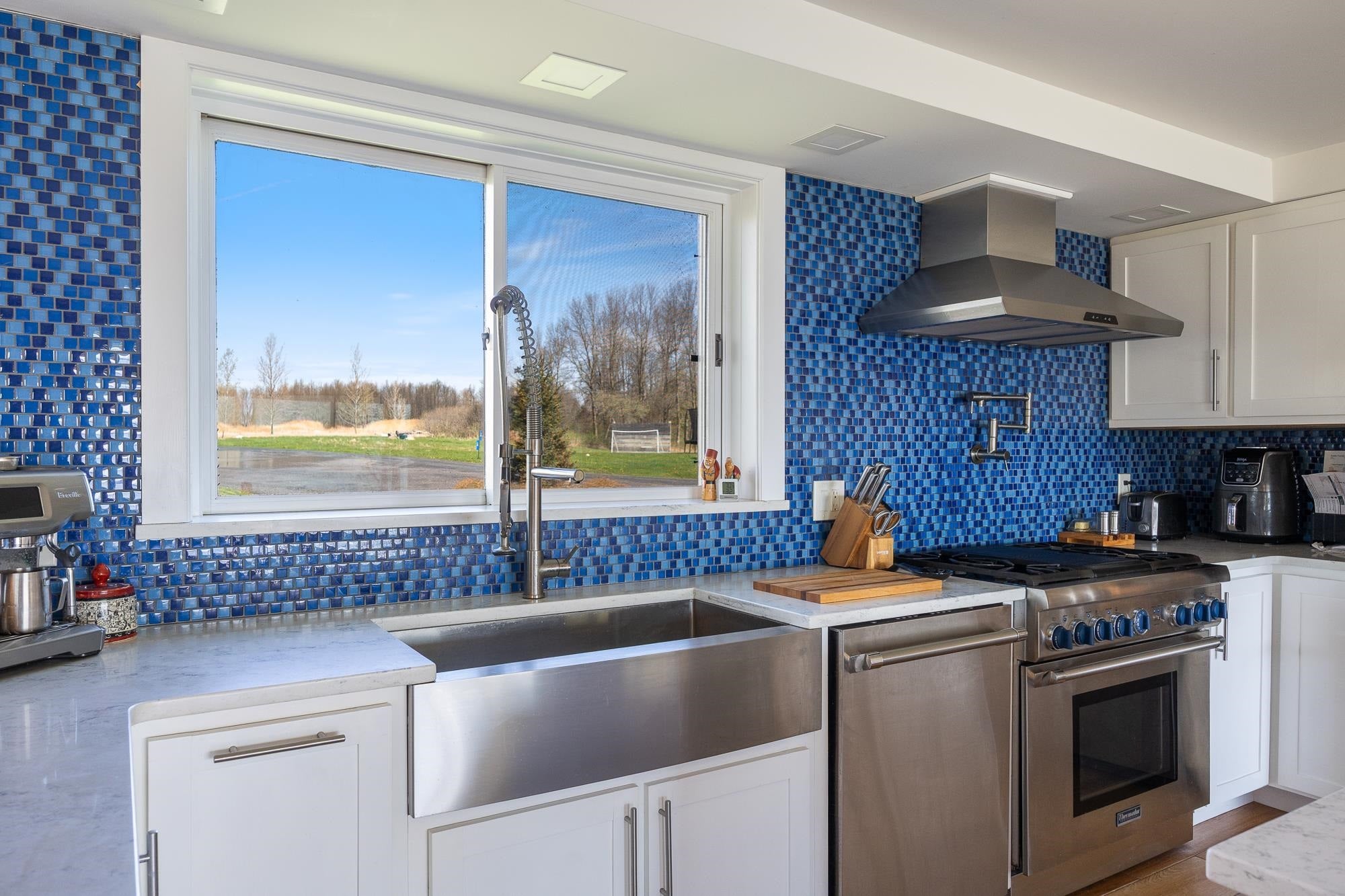 South Hero, Vermont, 05486, United States, 3 Bedrooms Bedrooms, ,5 BathroomsBathrooms,Residential,Active,2045566