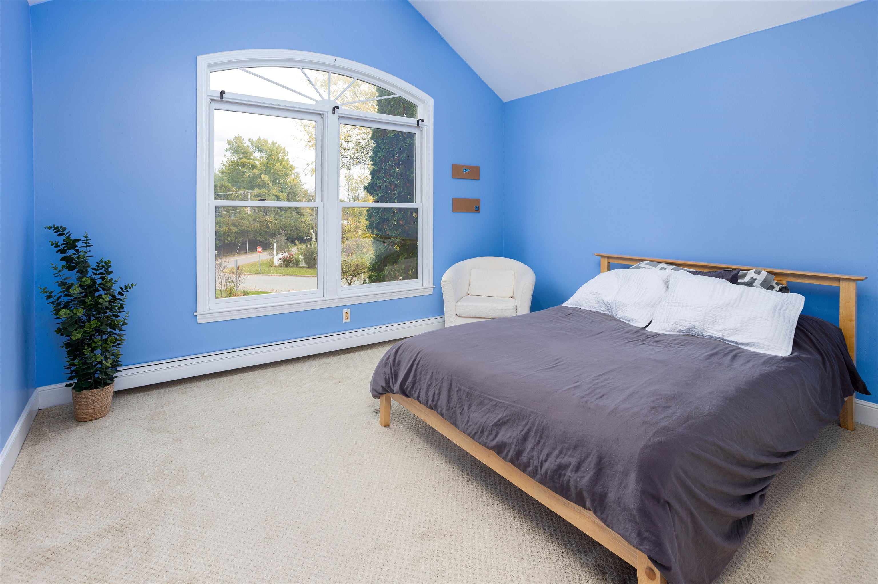 Shelburne, Vermont, 05482, United States, 3 Bedrooms Bedrooms, ,4 BathroomsBathrooms,Residential,Active,1962170