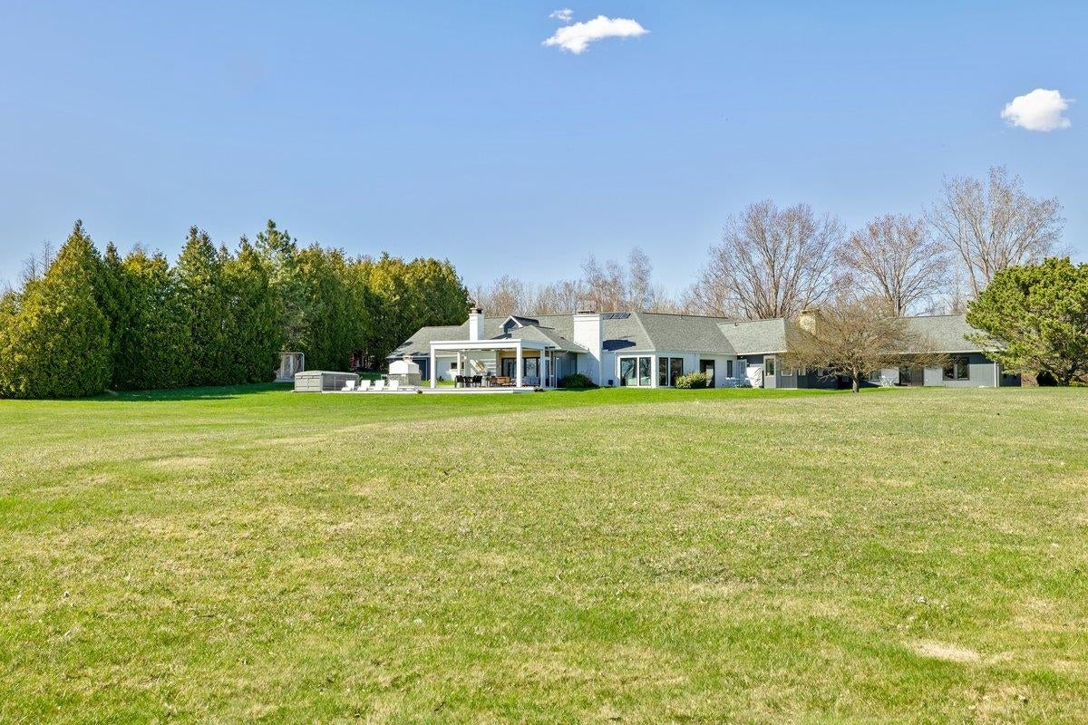 Alburgh, Vermont, 05440, United States, 3 Bedrooms Bedrooms, ,5 BathroomsBathrooms,Residential,Active,2043833