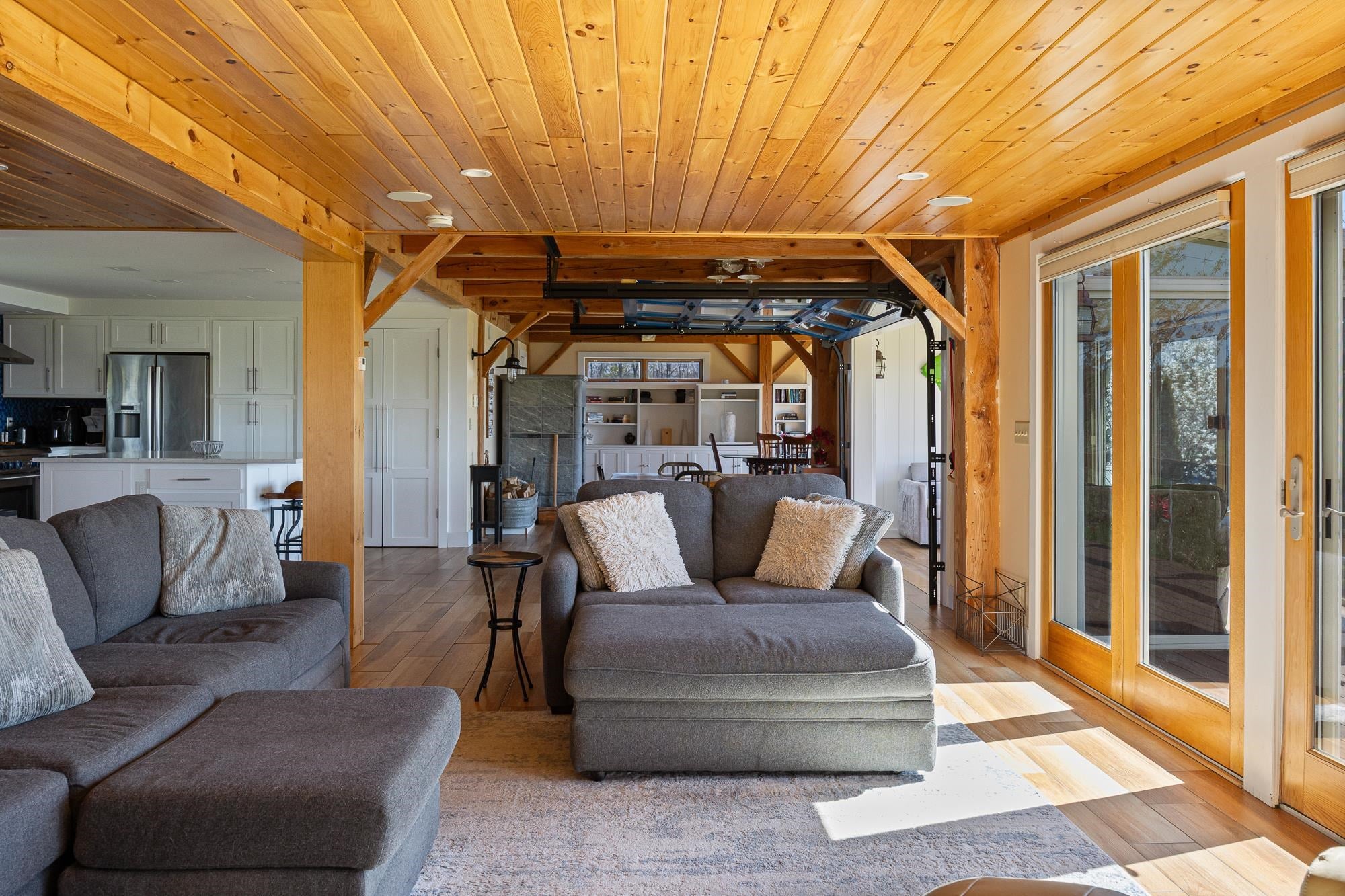 South Hero, Vermont, 05486, United States, 3 Bedrooms Bedrooms, ,5 BathroomsBathrooms,Residential,Active,2045566