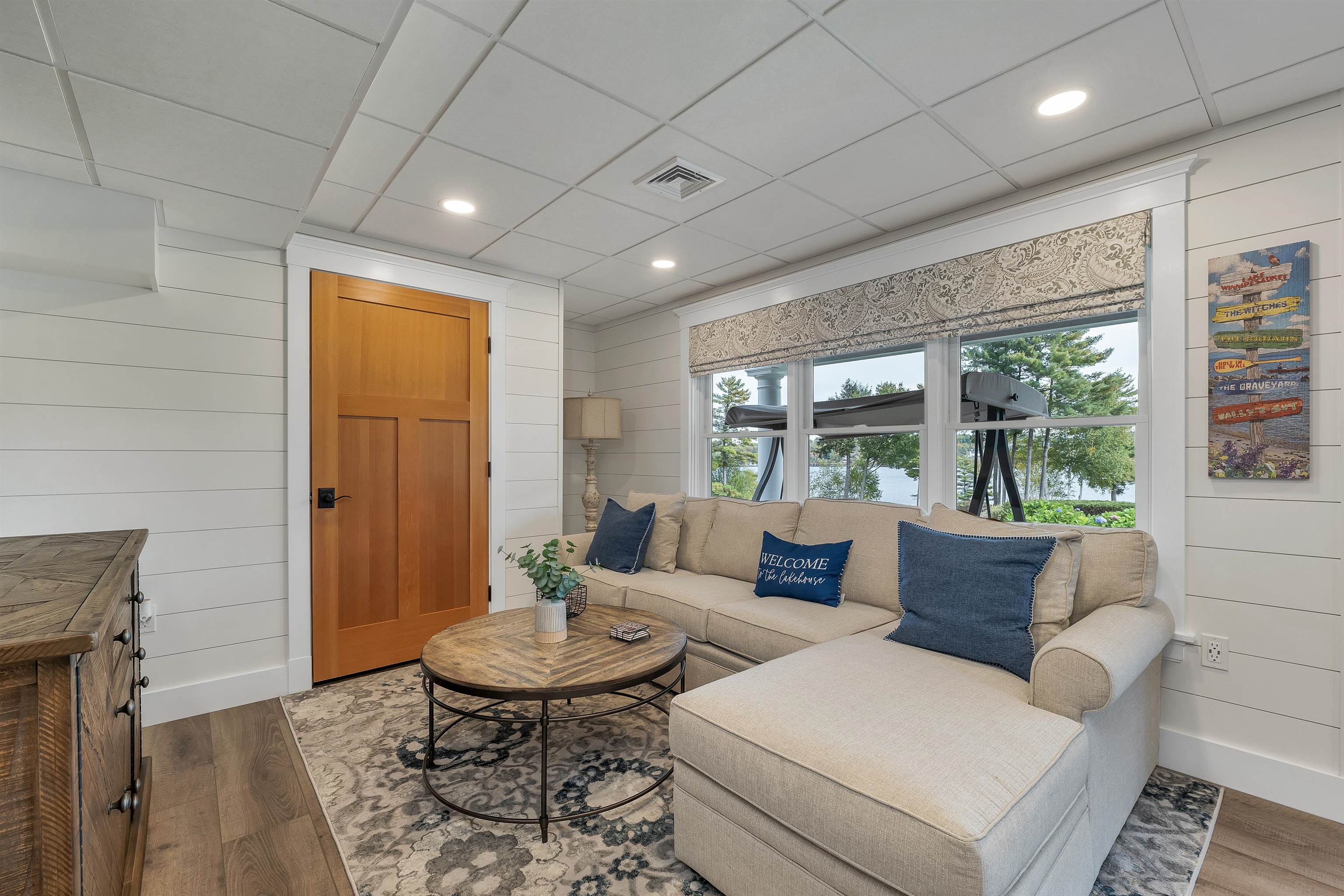 Laconia, New Hampshire, 03246, United States, 5 Bedrooms Bedrooms, ,4 BathroomsBathrooms,Residential,Active,1964500