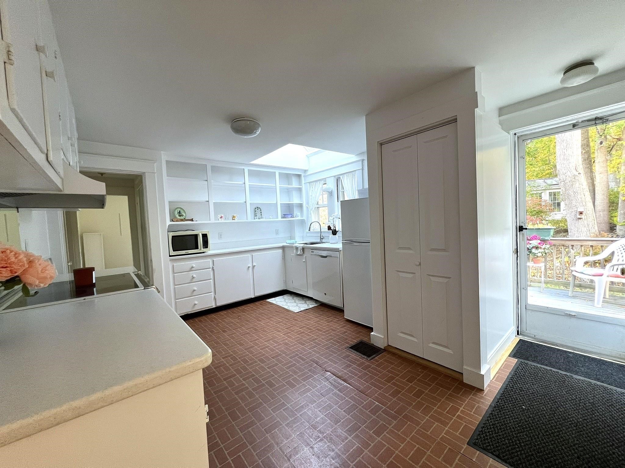 New Castle, New Hampshire, 03854, United States, 2 Bedrooms Bedrooms, ,2 BathroomsBathrooms,Residential,Active,1969685