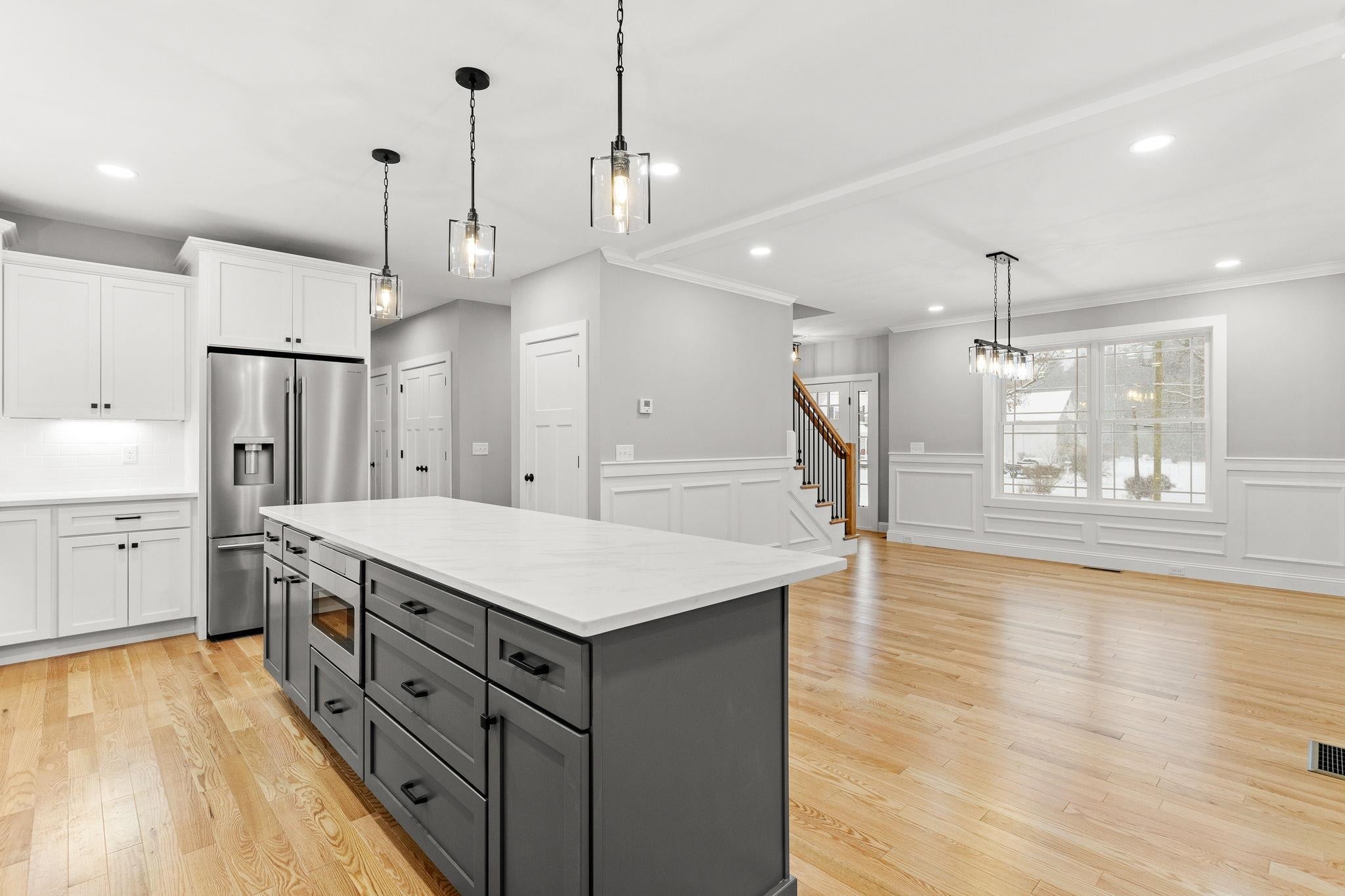 Auburn, New Hampshire, 03032, United States, 4 Bedrooms Bedrooms, ,4 BathroomsBathrooms,Residential,Active,2001063