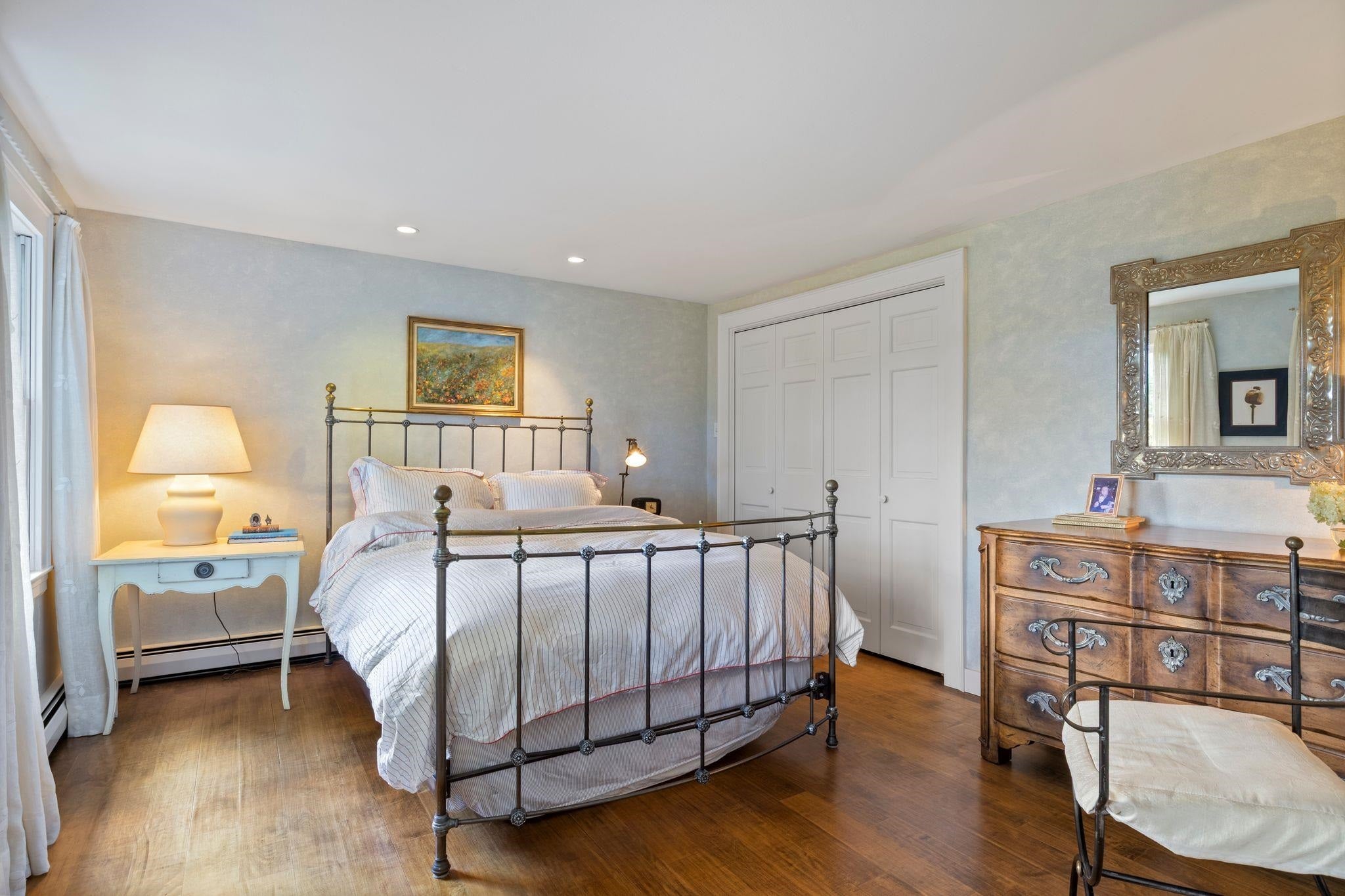 Hampton Falls, New Hampshire, 03844, United States, 4 Bedrooms Bedrooms, ,4 BathroomsBathrooms,Residential,Pending,2006809