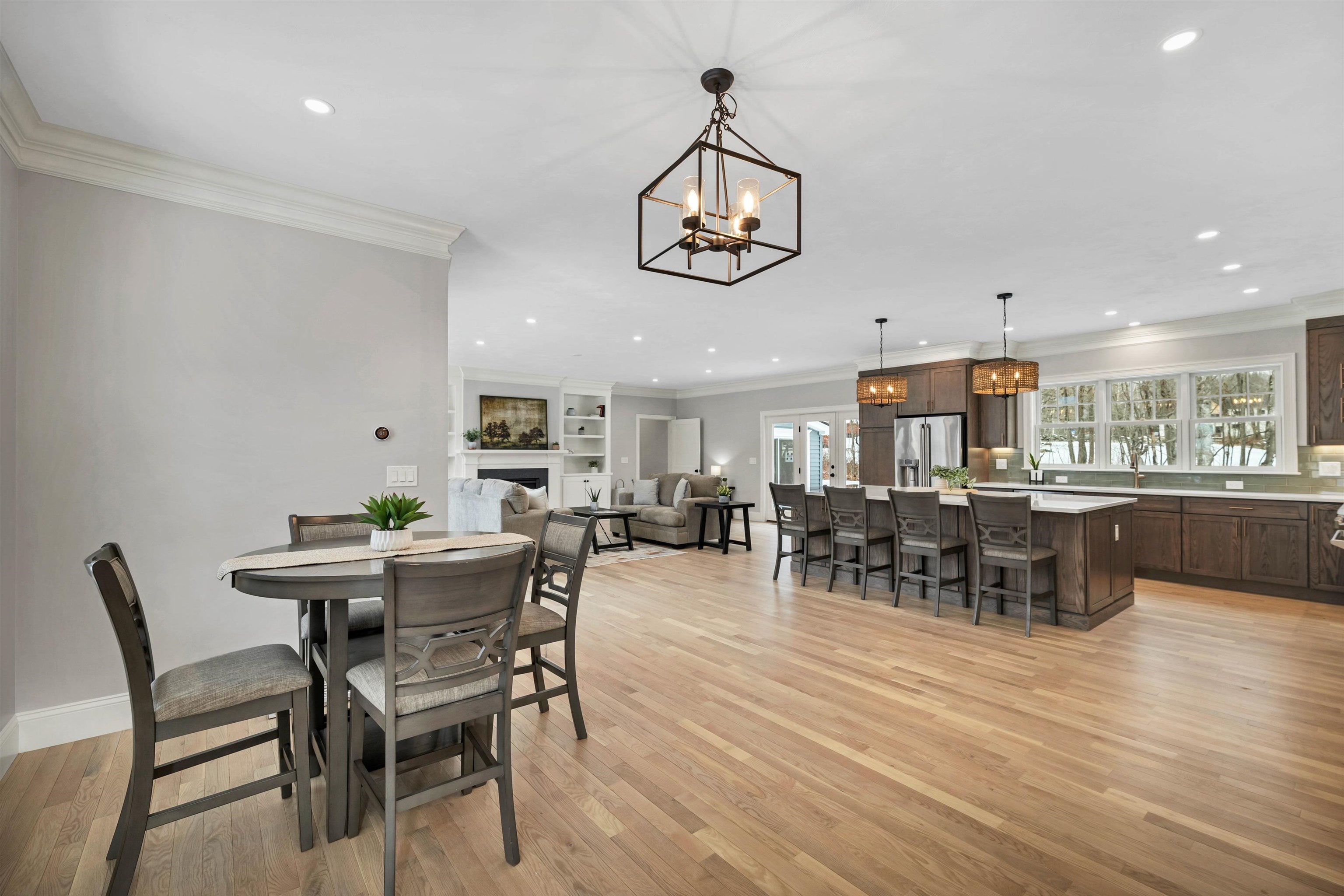 Meredith, New Hampshire, 03253, United States, 4 Bedrooms Bedrooms, ,5 BathroomsBathrooms,Residential,Active,1970998