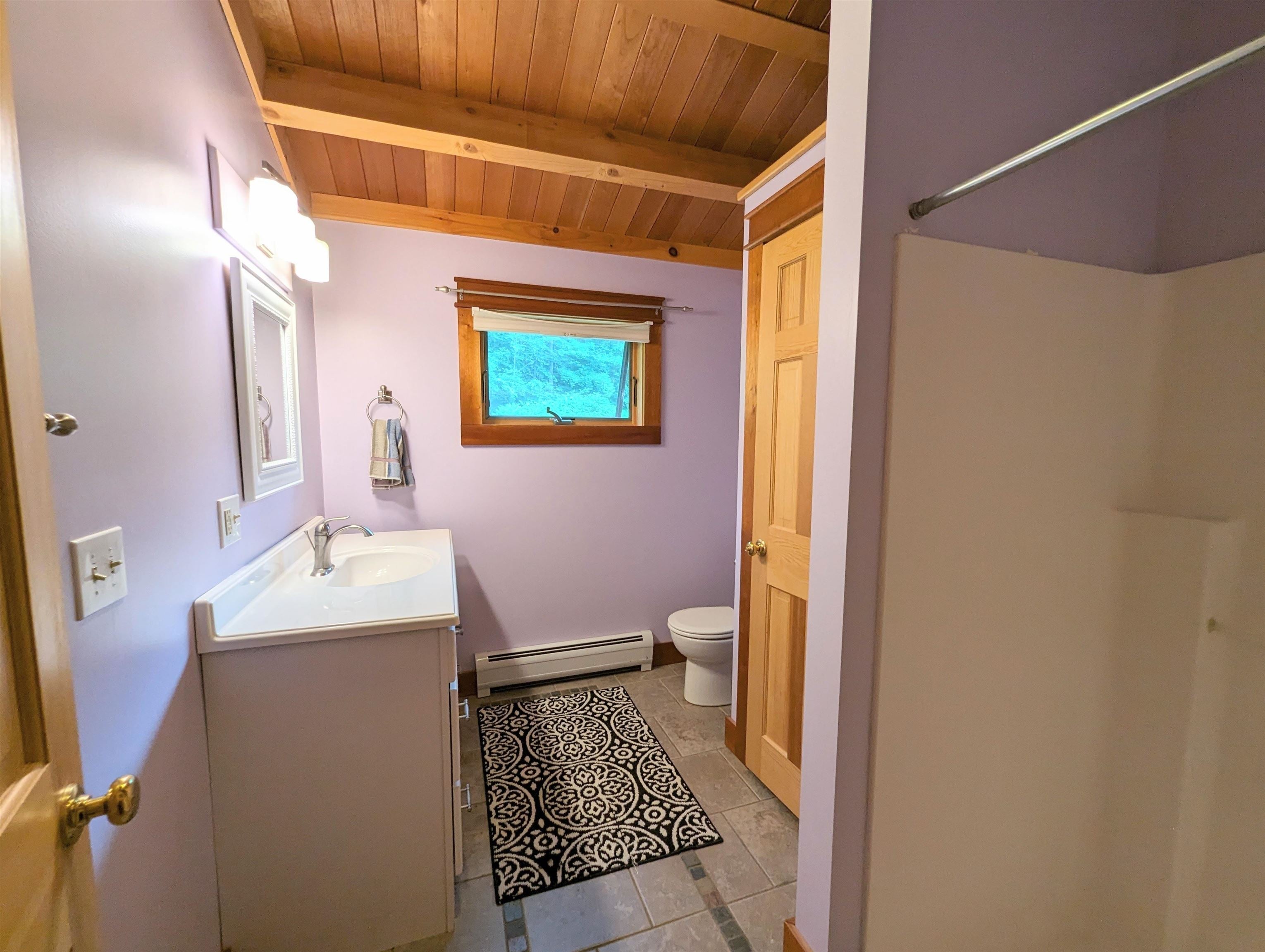 Woodbury, Vermont, 05681, United States, 3 Bedrooms Bedrooms, ,4 BathroomsBathrooms,Residential,Active,1952476