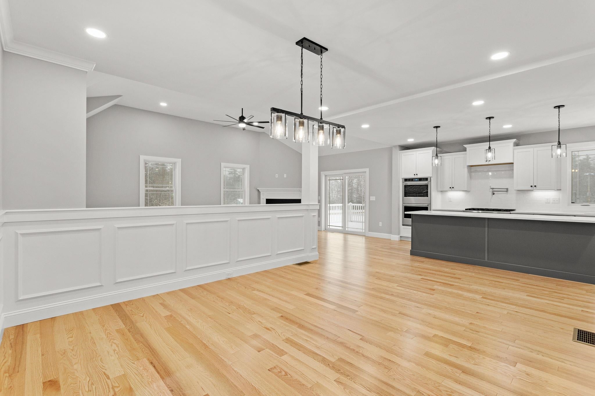 Auburn, New Hampshire, 03032, United States, 4 Bedrooms Bedrooms, ,4 BathroomsBathrooms,Residential,Active,2001063