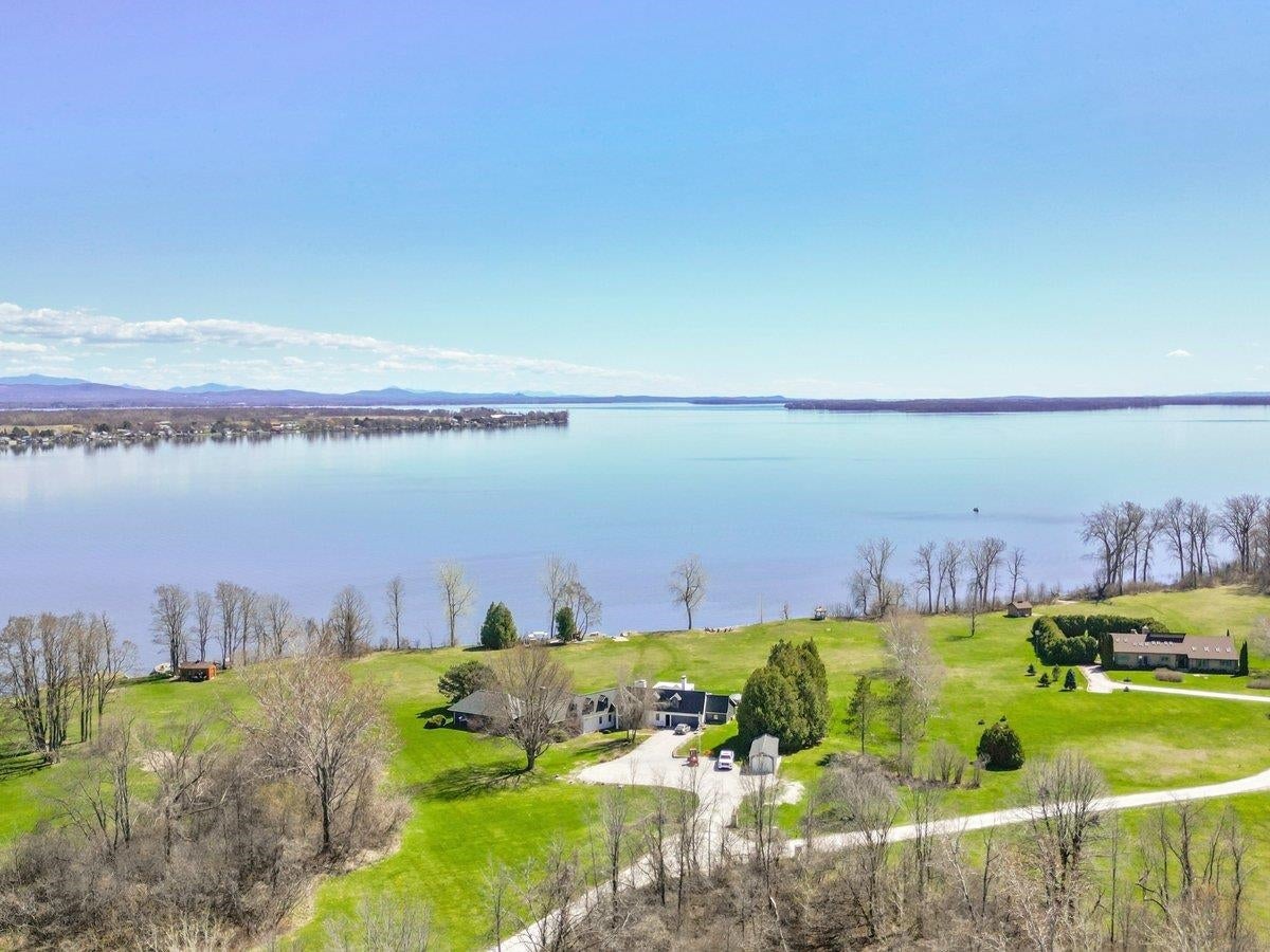 Alburgh, Vermont, 05440, United States, 3 Bedrooms Bedrooms, ,5 BathroomsBathrooms,Residential,Active,2043833