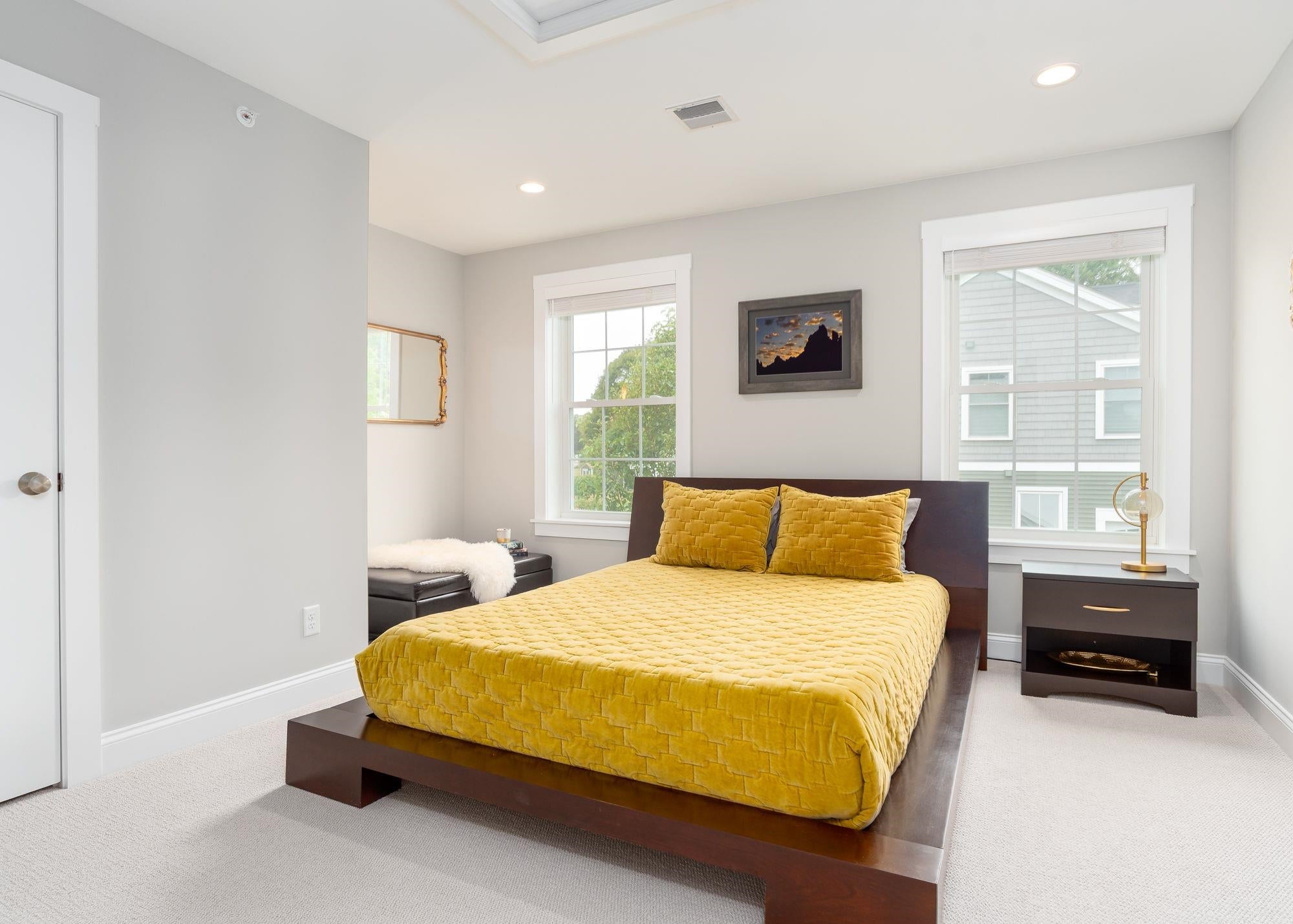 Portsmouth, New Hampshire, 03801, United States, 3 Bedrooms Bedrooms, ,3 BathroomsBathrooms,Residential,Active,1941146