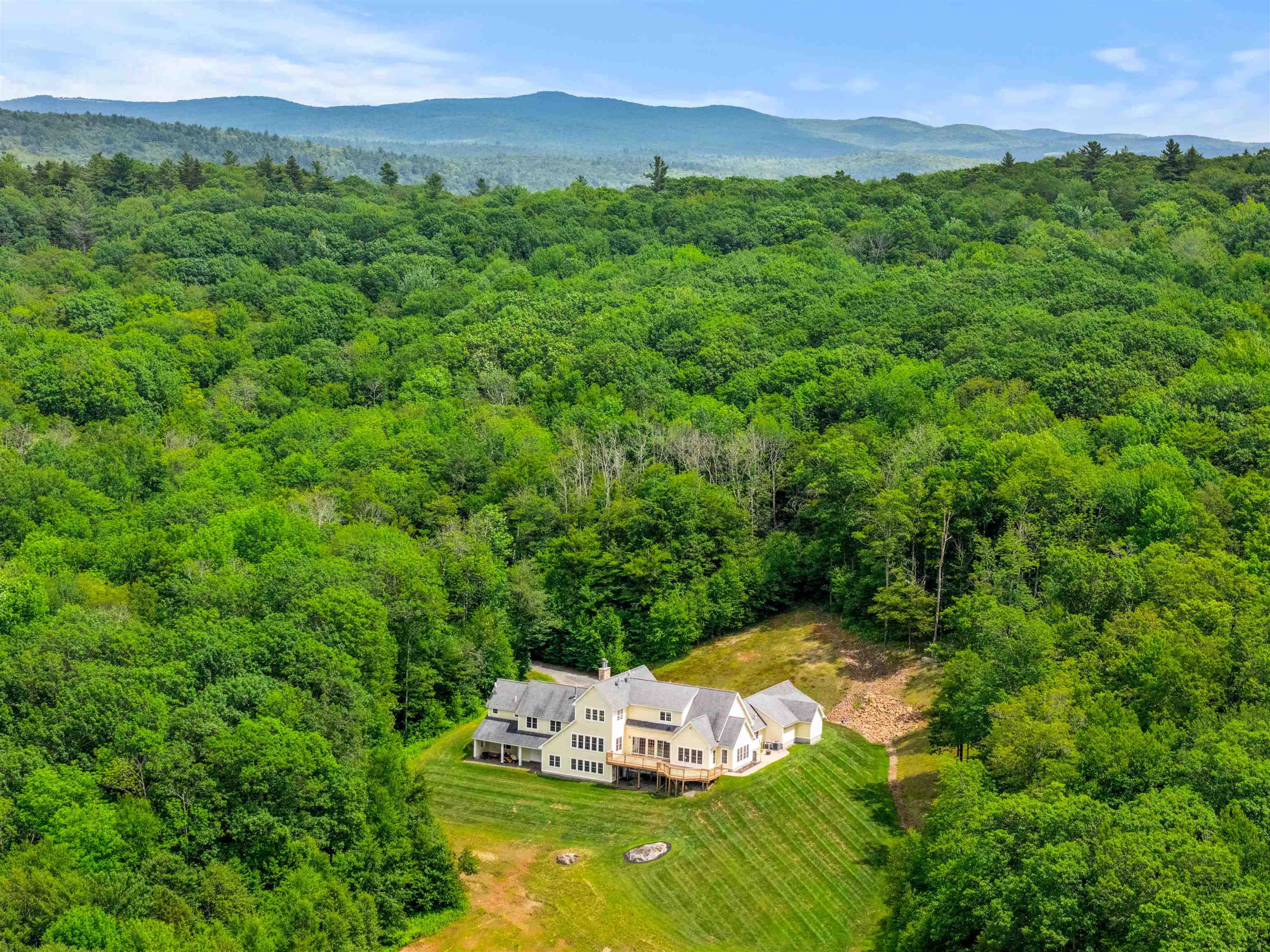 Sullivan, New Hampshire, 03445, United States, 5 Bedrooms Bedrooms, ,4 BathroomsBathrooms,Residential,Active,2052047