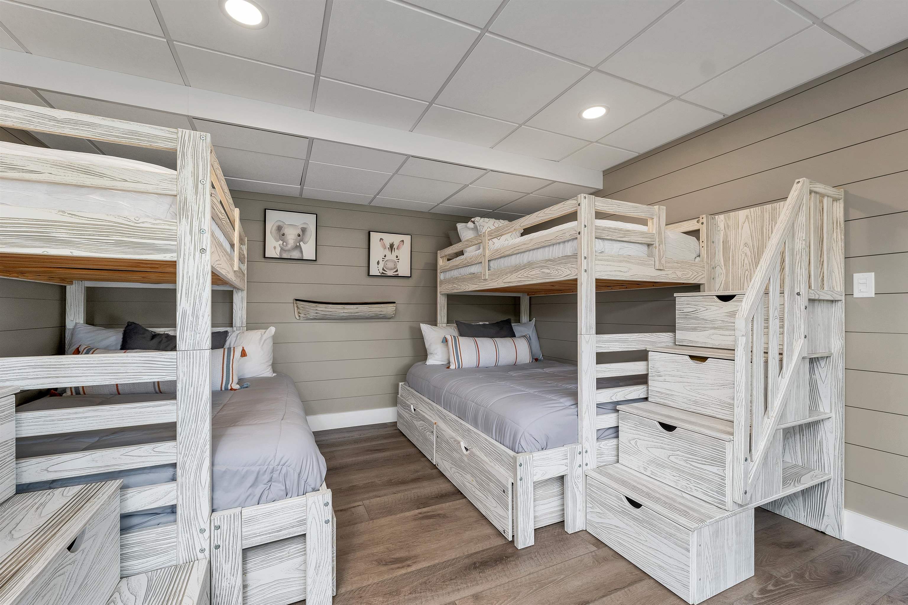 Laconia, New Hampshire, 03246, United States, 5 Bedrooms Bedrooms, ,4 BathroomsBathrooms,Residential,Active,1964500